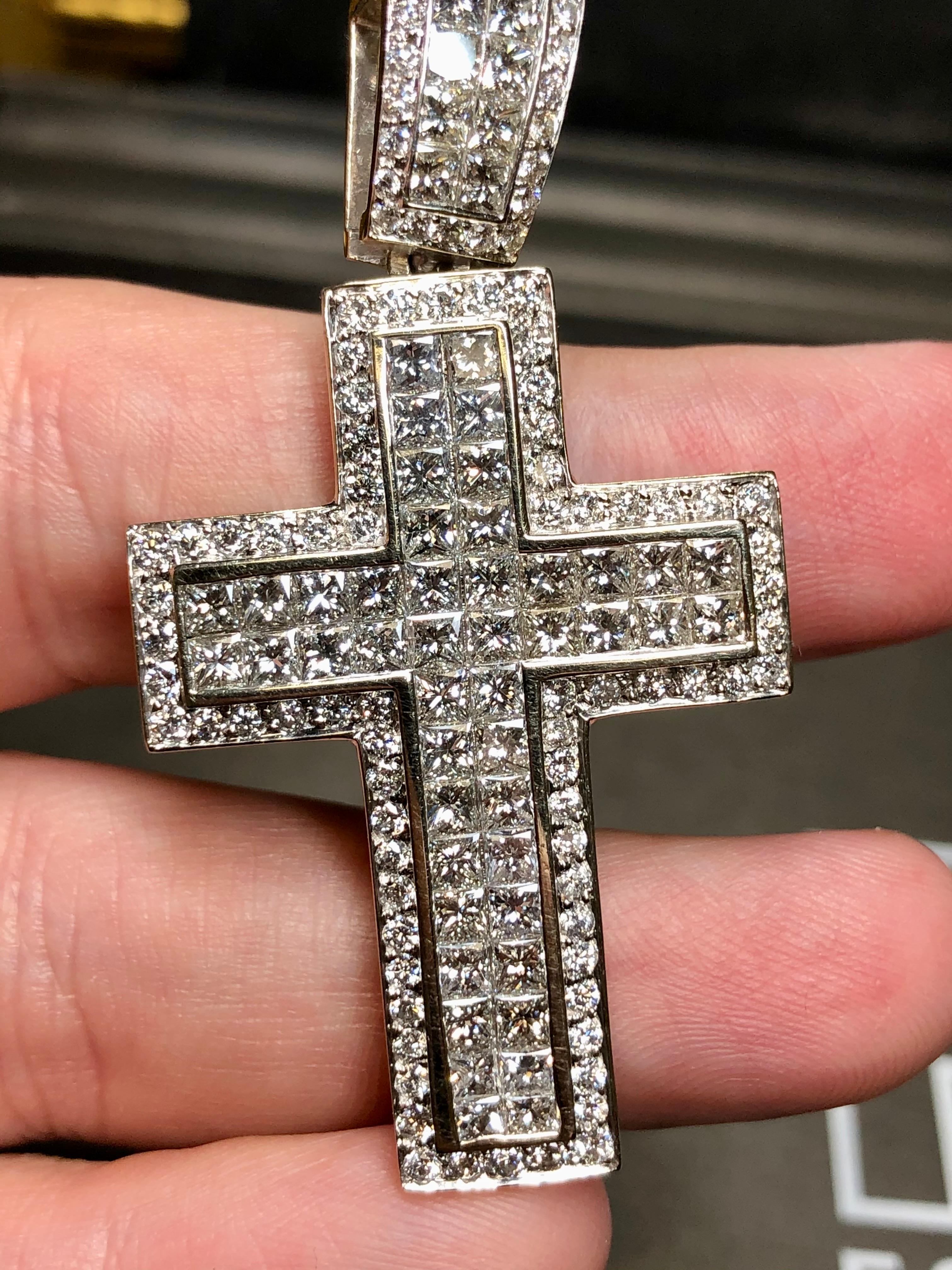 Estate 18K Gold Princess Cut Diamond Large Cross Pendant Necklace 9.30cttw G Vs For Sale 1
