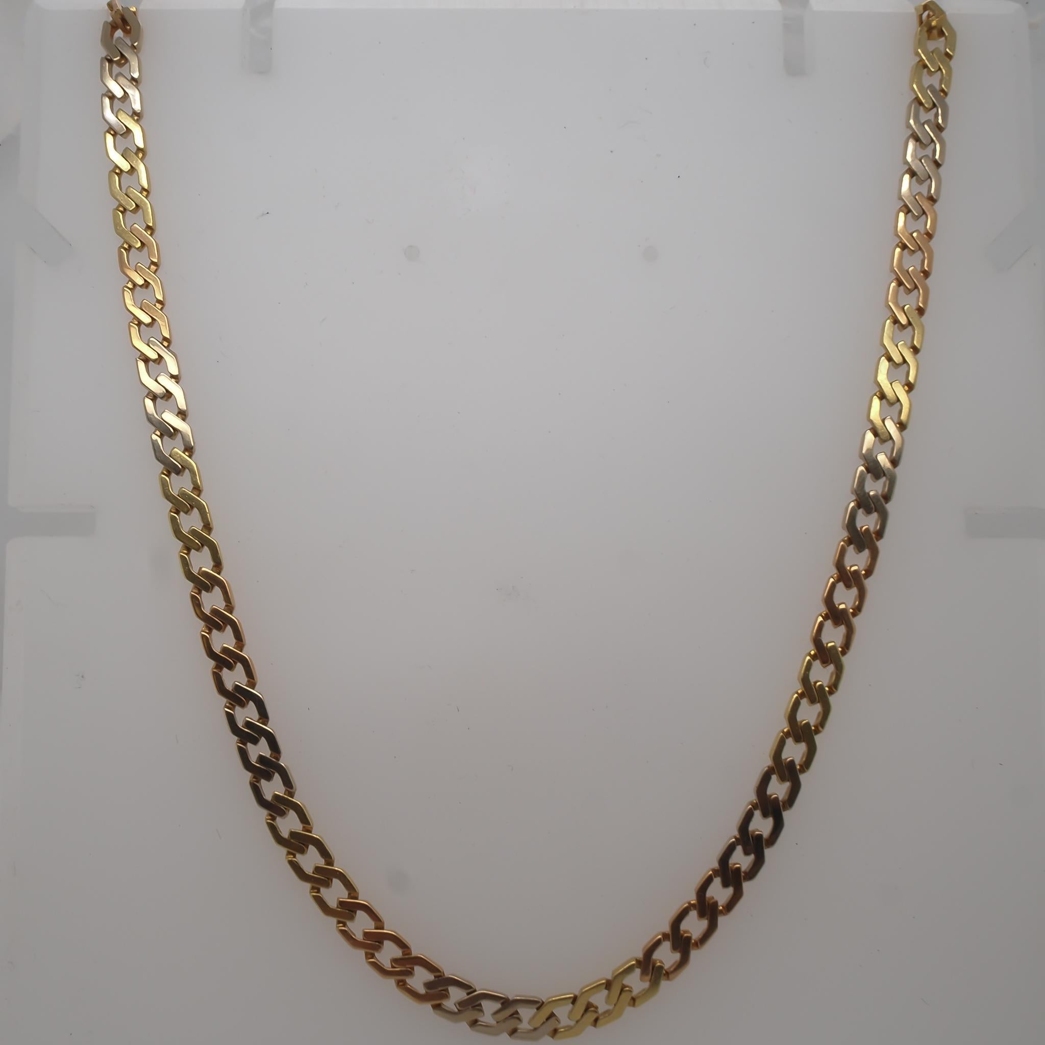 Catena a maglie d'oro tri-colore d'epoca in oro 18 carati da 29,5 pollici - VHK#1008

Dettagli dell'articolo:
Anno: 1900
Tipo di metallo: Oro giallo, bianco e rosa 18 carati [con marchio di garanzia e Test Test].
Peso: 40 grammi

Misura: 29,5