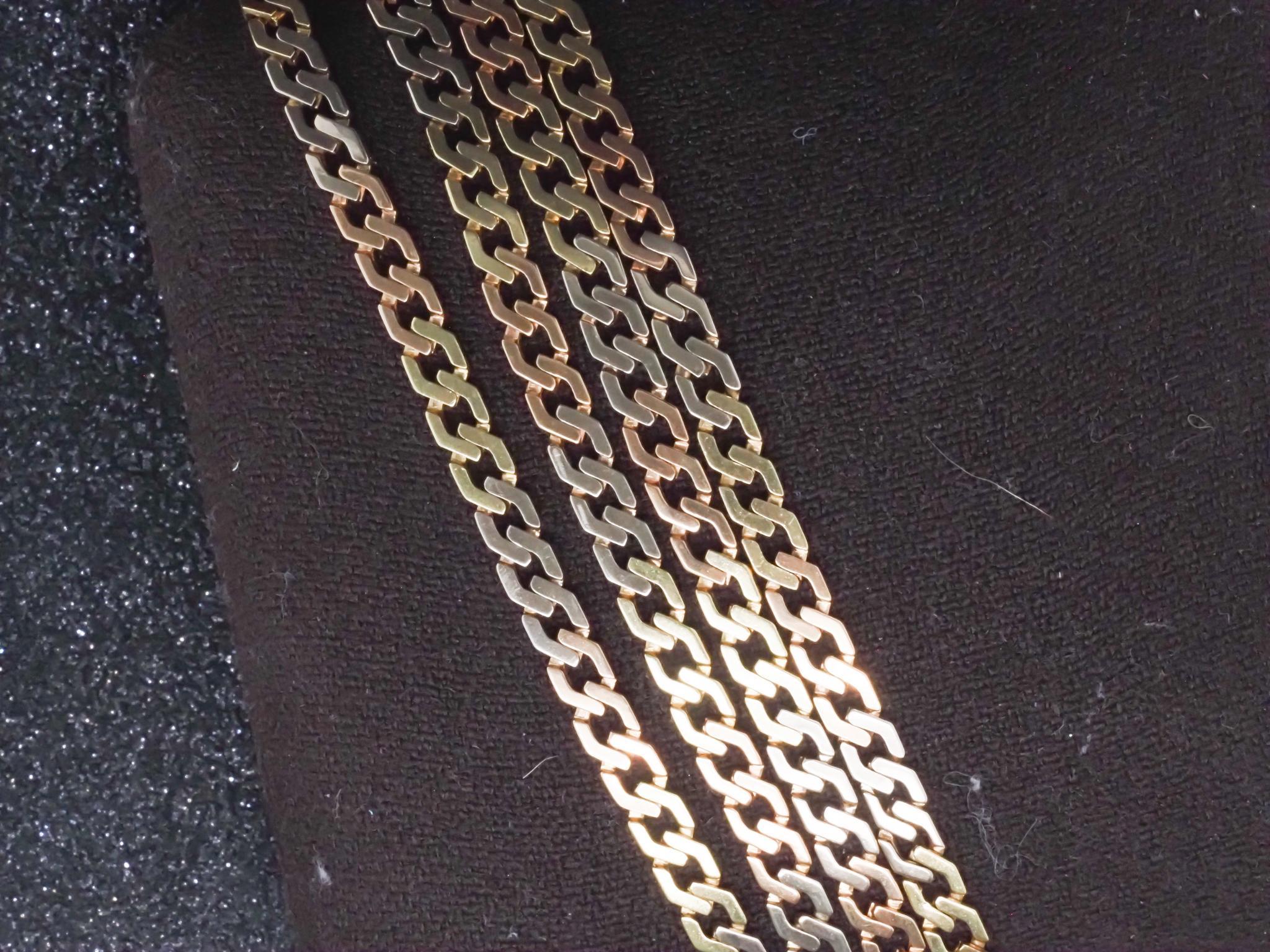 Catena a maglie d'oro tri-colore d'epoca in oro 18 carati da 29,5 pollici - VHK#1008 in vendita 1