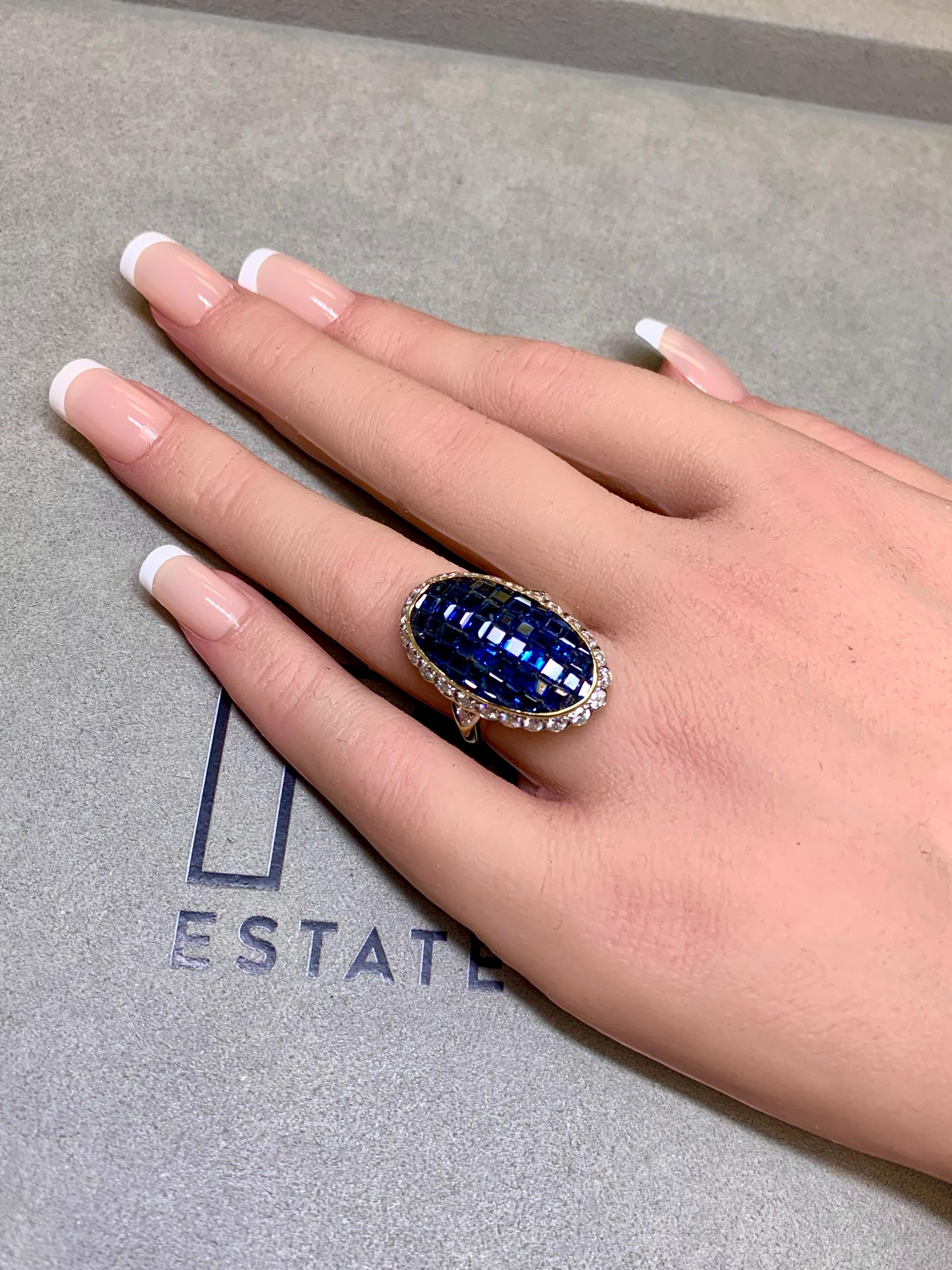 Estate 18K Invisible Set Blue Sapphire Diamond Long Oval Cocktail Ring 5.80ctw en vente 4