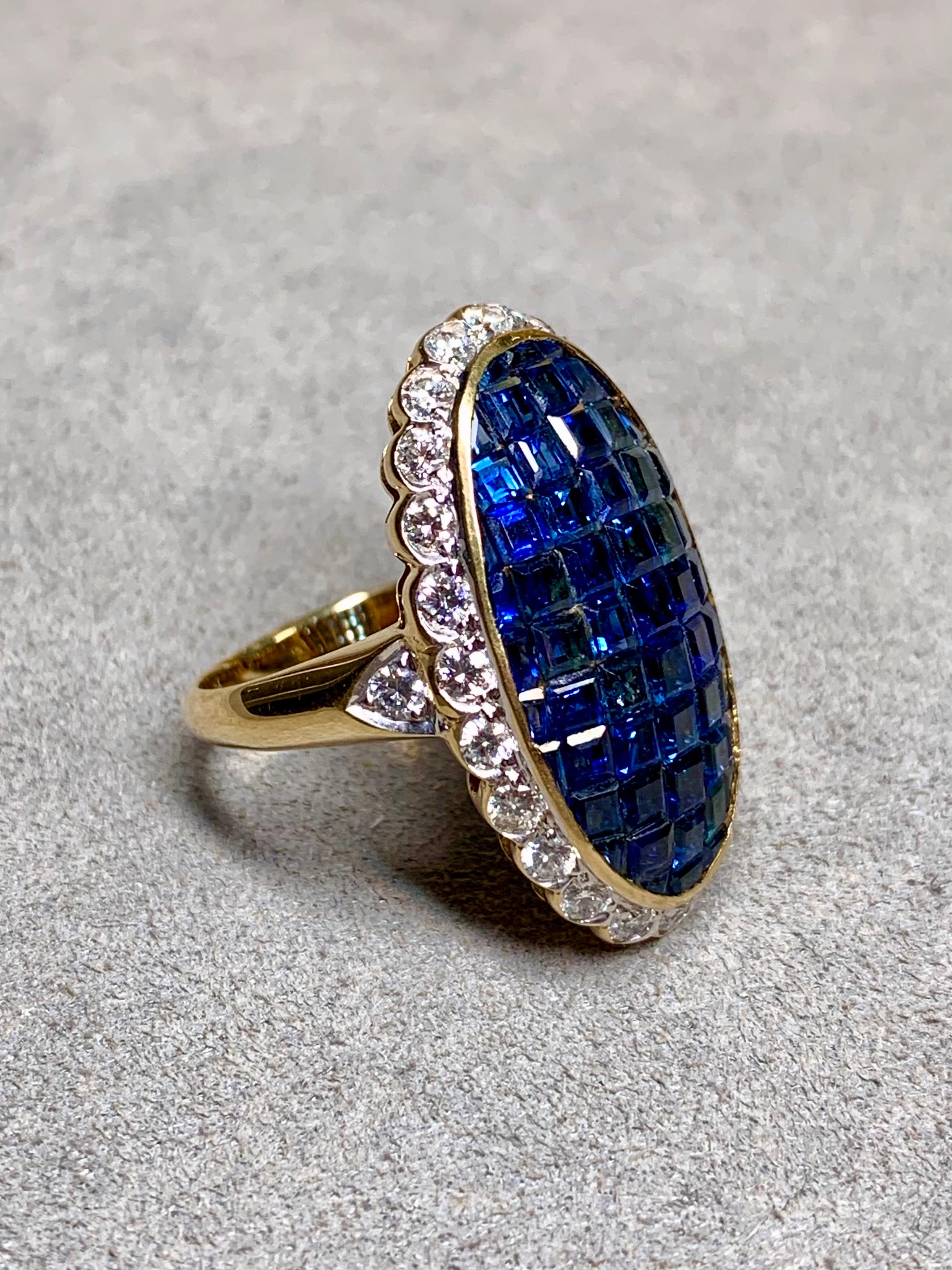Contemporain Estate 18K Invisible Set Blue Sapphire Diamond Long Oval Cocktail Ring 5.80ctw en vente
