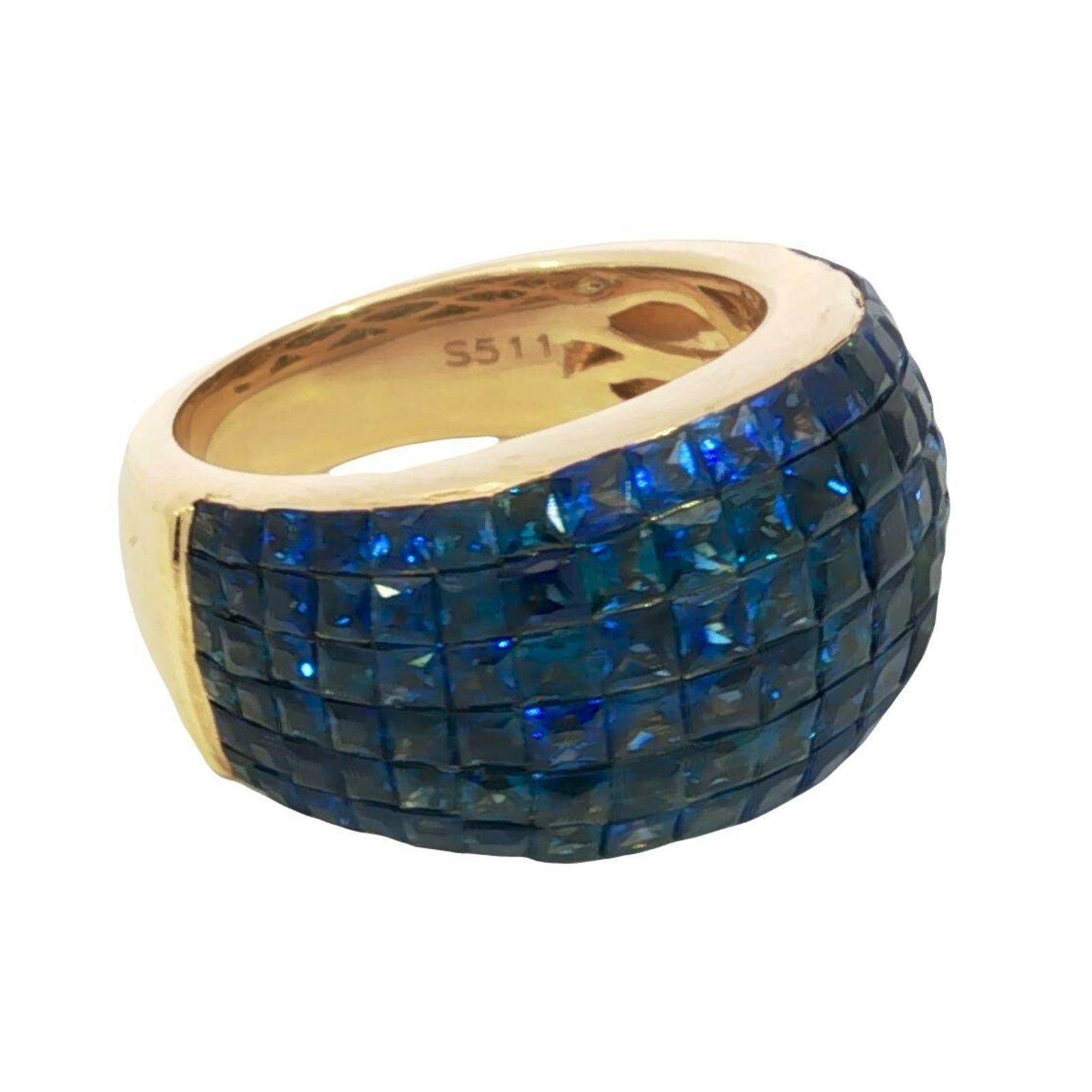 Taille carrée Estate 18K Invisible-Set Sapphire Ring Yellow Gold ~5.11ctw en vente