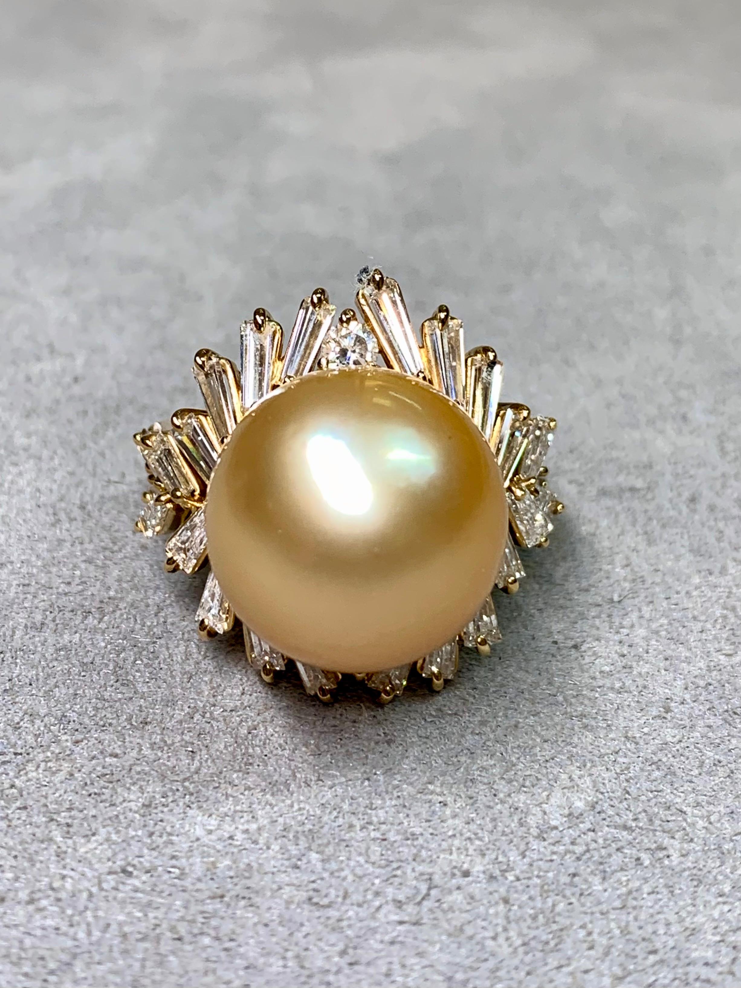 Contemporain Estate 18K Large Baguette Diamond Gold South Sea Pearl Cocktail Ring 15mm 3.30ct en vente
