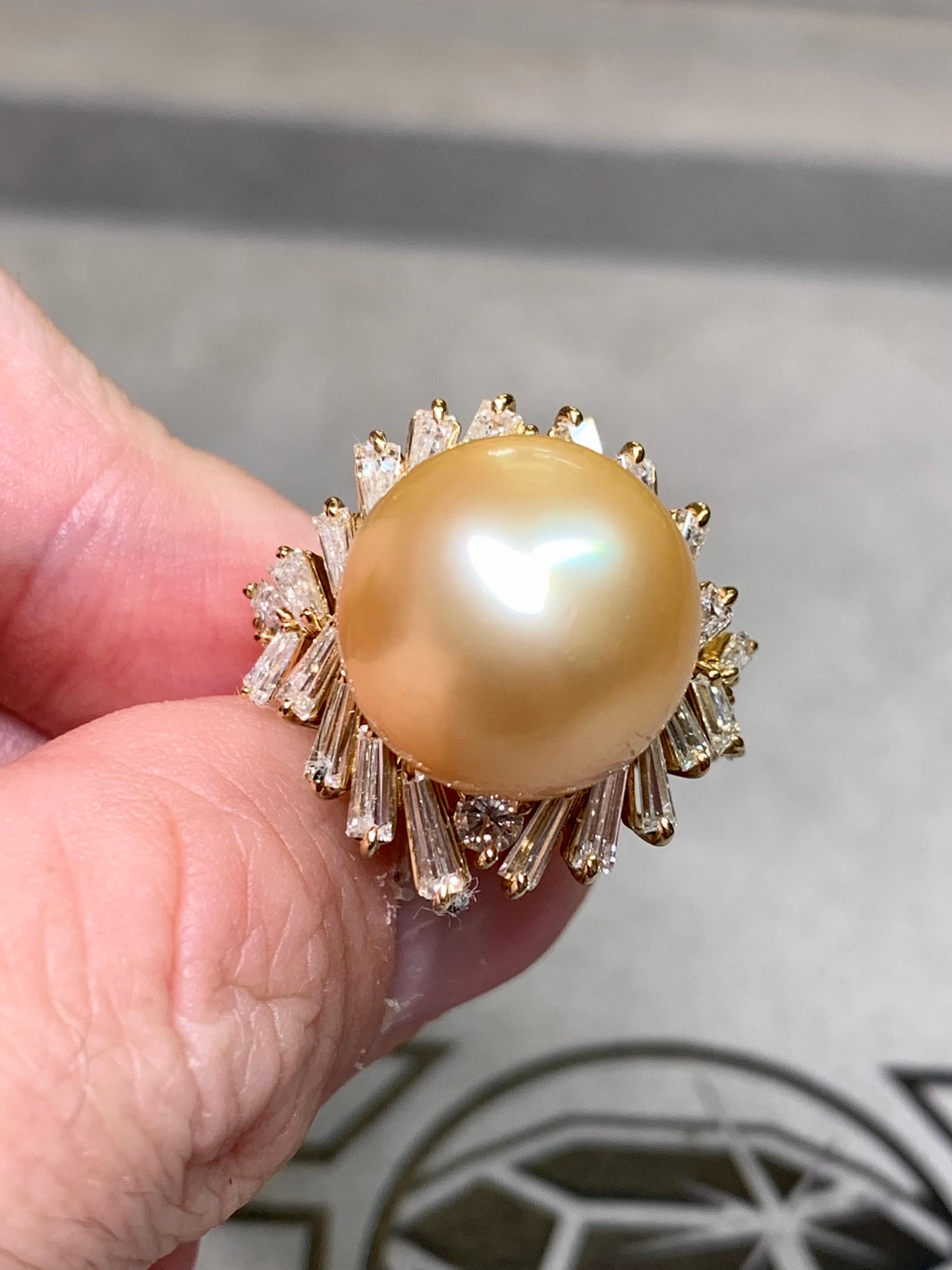 Estate 18K Large Baguette Diamond Gold South Sea Pearl Cocktail Ring 15mm 3.30ct Excellent état - En vente à Winter Springs, FL