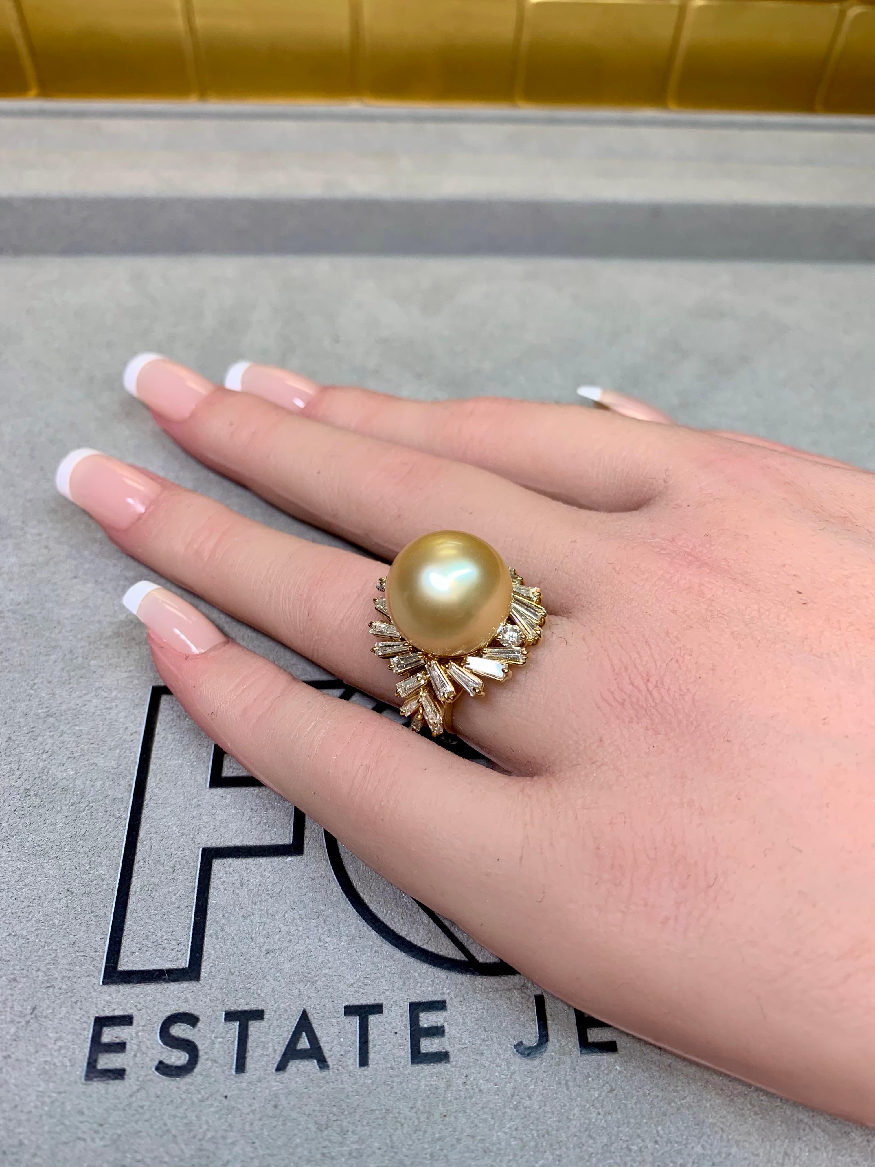 Estate 18K Large Baguette Diamond Gold South Sea Pearl Cocktail Ring 15mm 3.30ct en vente 2