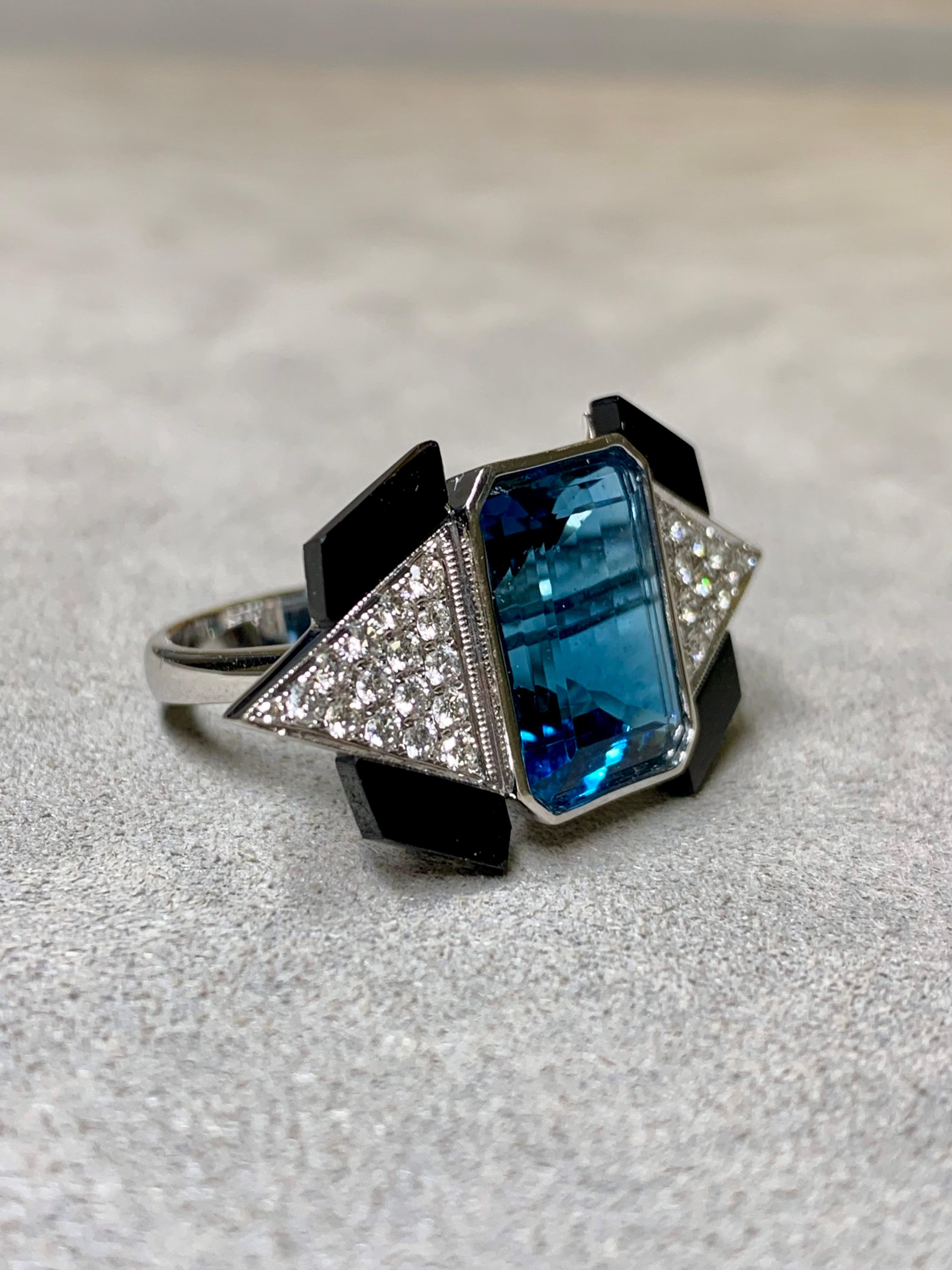 Art Deco Estate 18K London Topaz Pave Diamond Carved Onyx Deco Cocktail Ring 10.60ctw For Sale