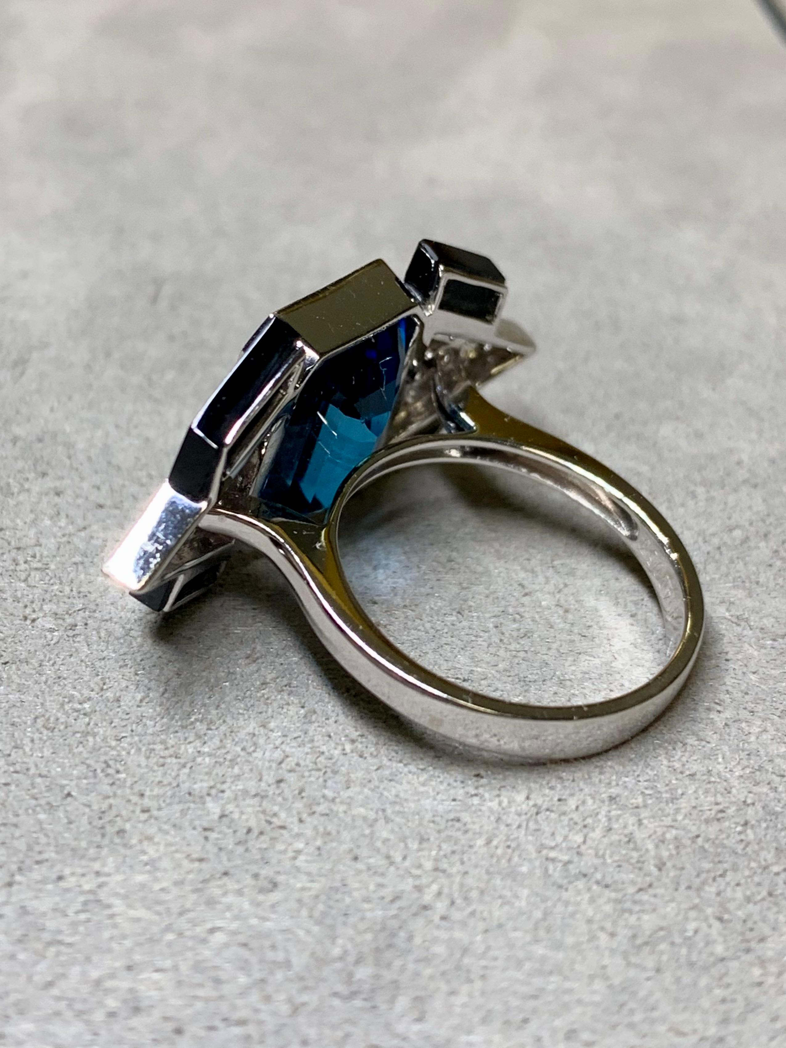 Women's or Men's Estate 18K London Topaz Pave Diamond Carved Onyx Deco Cocktail Ring 10.60ctw For Sale