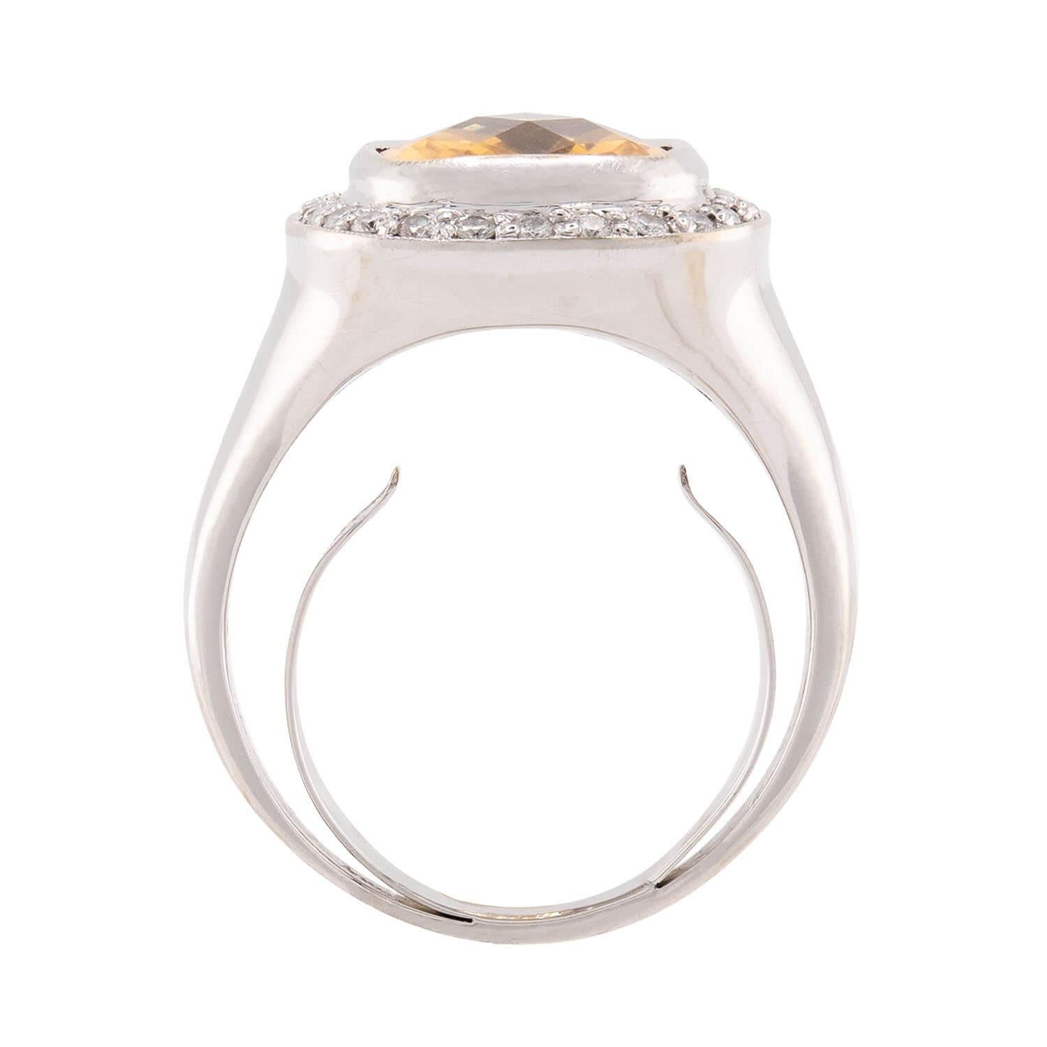 Anello di proprietà con Citrino e Diamante 18k Maidera In condizioni buone in vendita a Narberth, PA