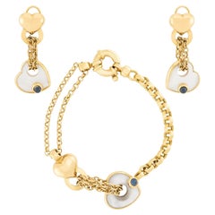 Conjunto de pendientes y pulsera de madreperla y zafiro de 18 quilates Estate