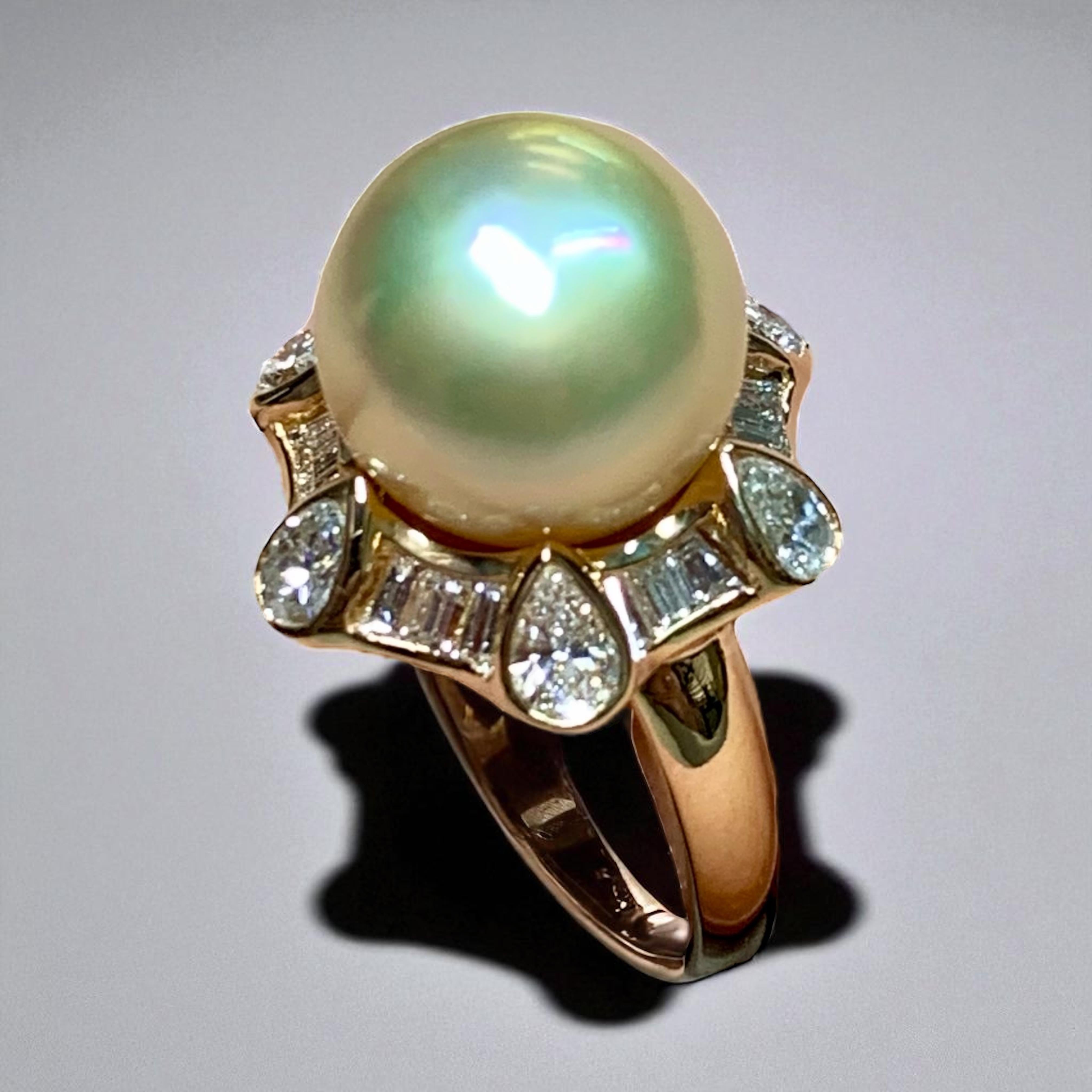 Estate 18K Poire Baguette Diamant Or Paon Perle des Mers du Sud Bague Cocktail en vente 8