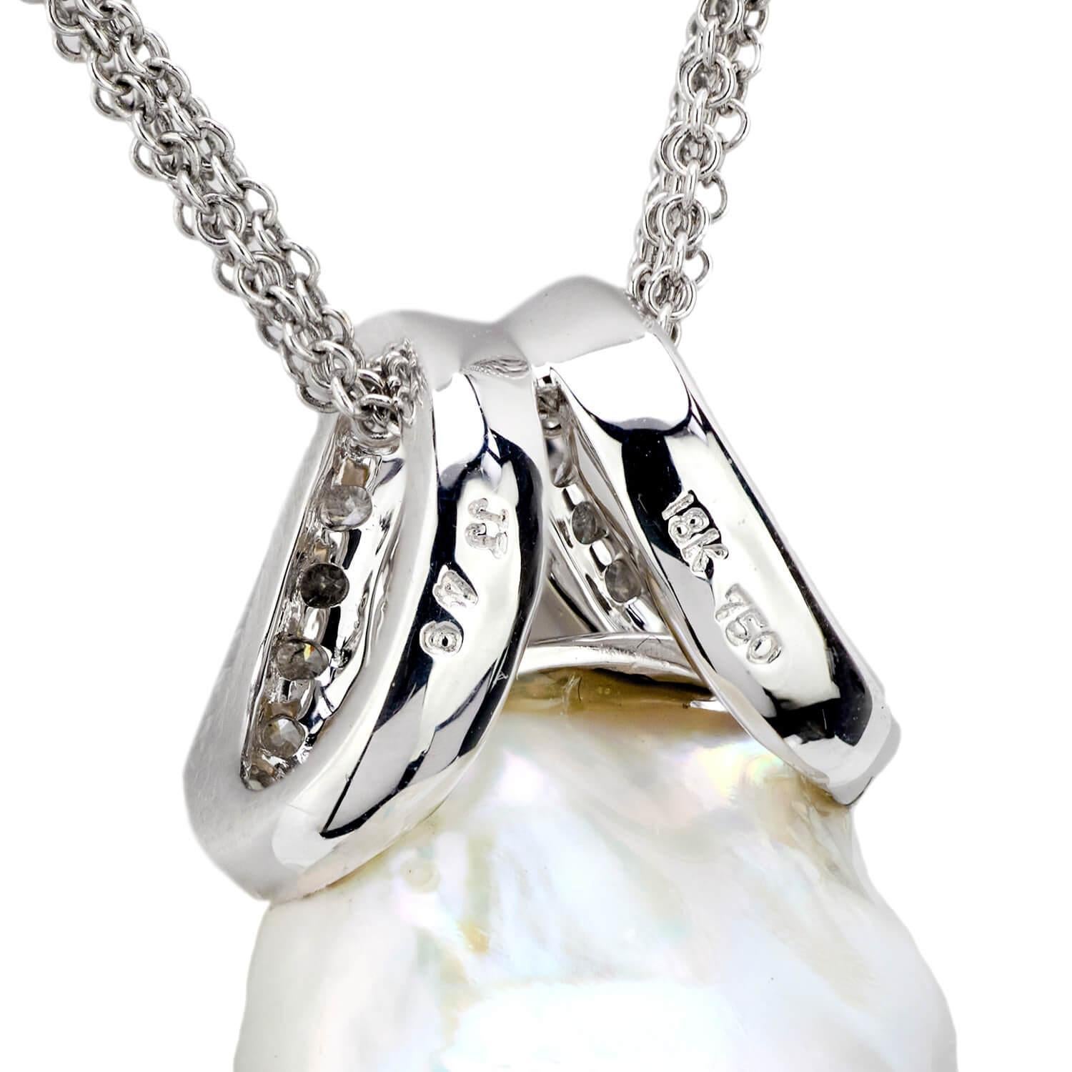 Modern Estate 18k Pearl and Diamond Pendant Necklace For Sale