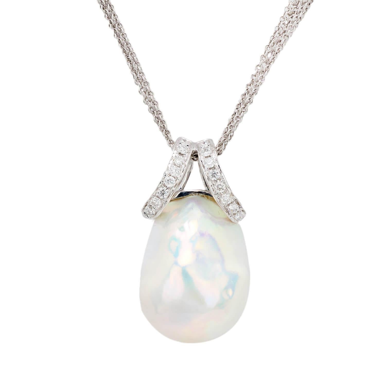 Estate 18k Pearl and Diamond Pendant Necklace