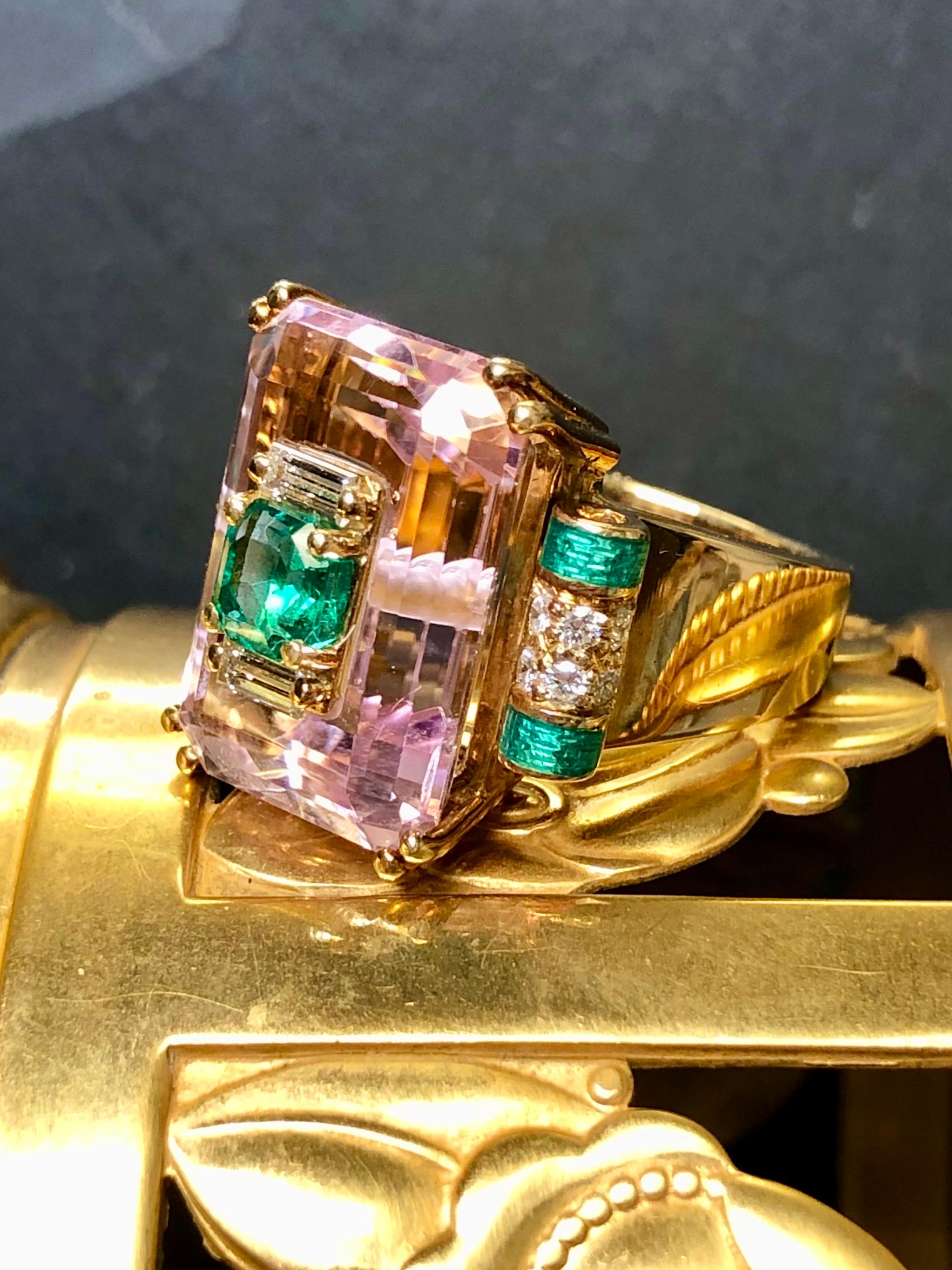 Contemporary Estate 18K Pink Kunzite Emerald Diamond Green Enamel Inlay Cocktail Ring Sz7 For Sale