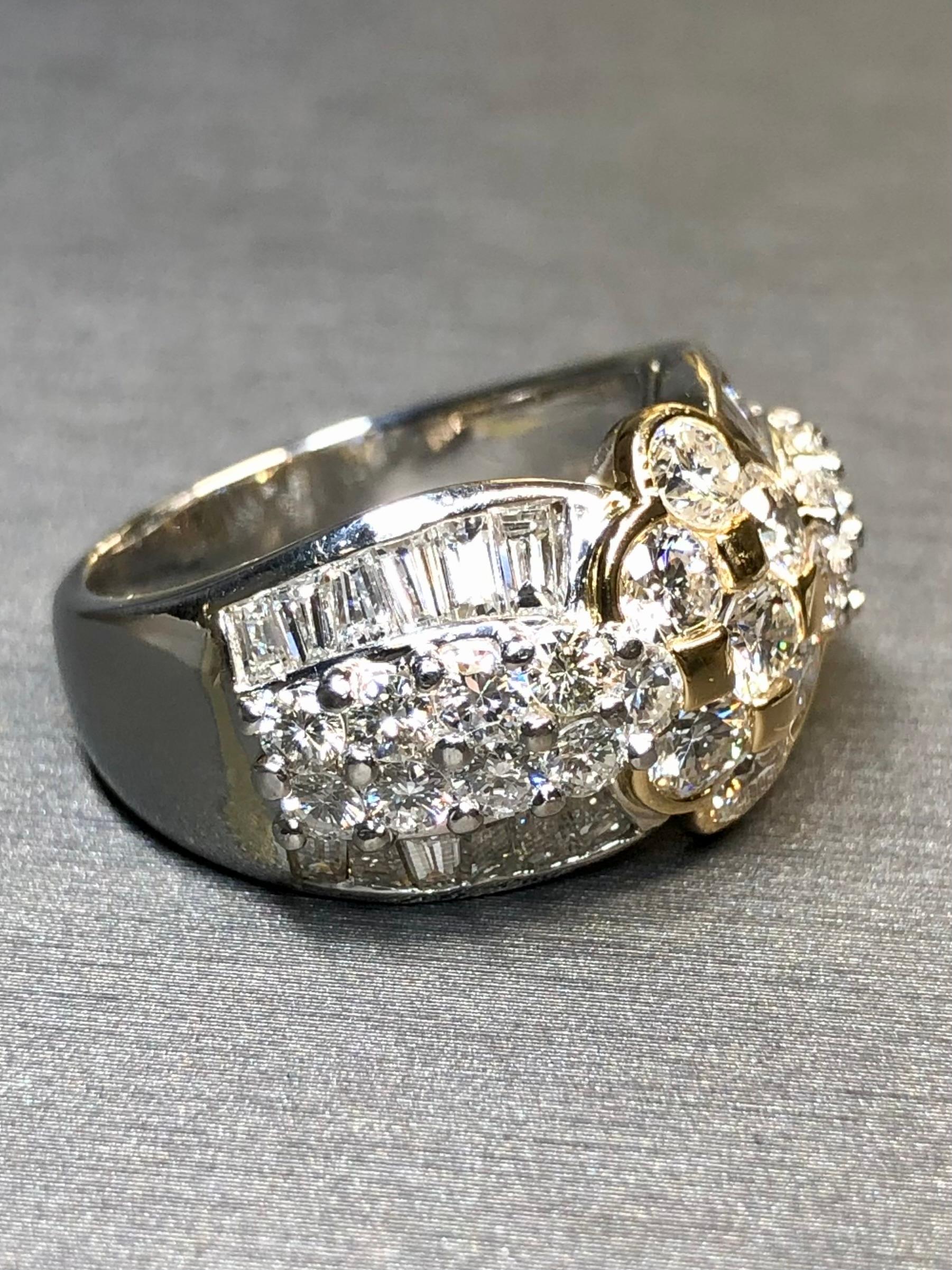 Contemporary Estate 18K Platinum Round Channel Baguette Diamond Cluster Cocktail Ring 3.95ctw For Sale