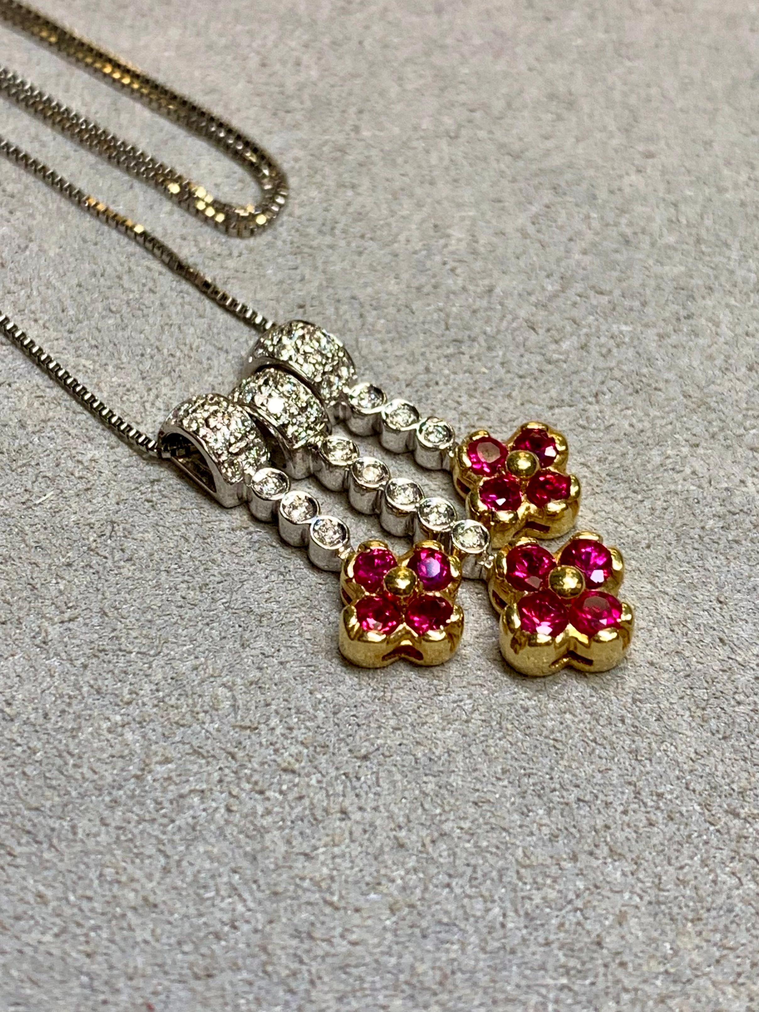 Contemporain Estate Collier pendentif en platine 18K triple section rubis diamant 1.66ctw 17.50 en vente