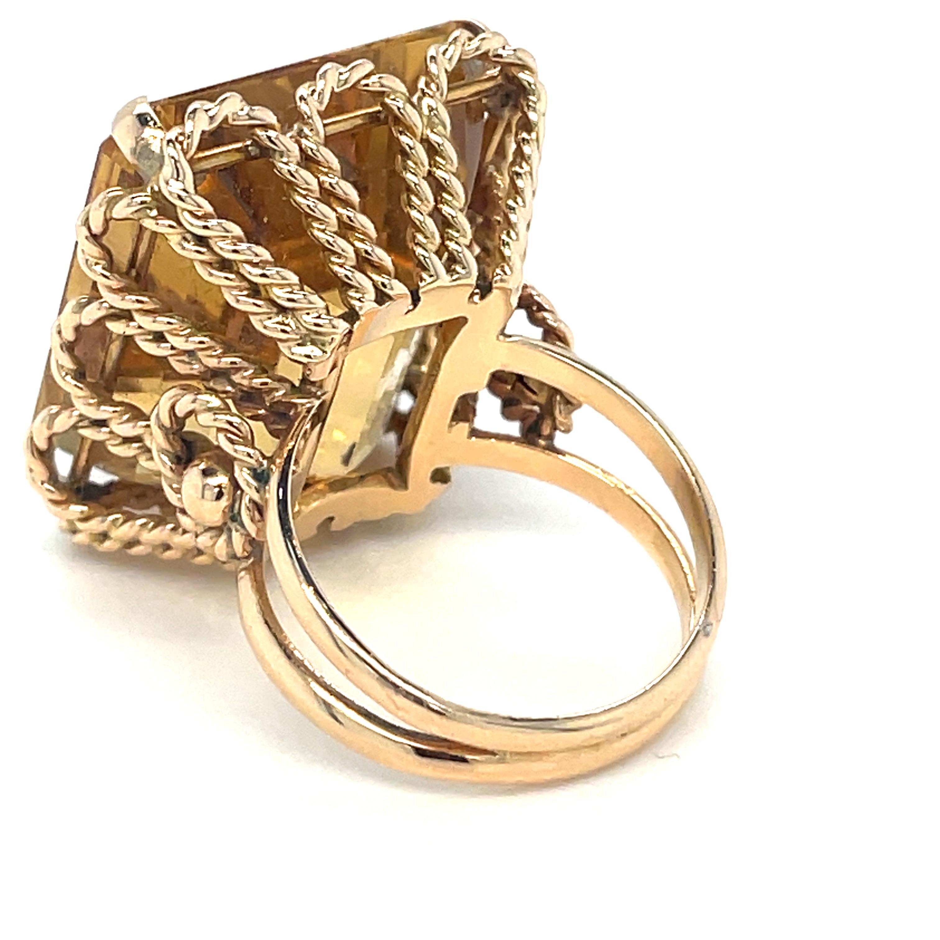 Emerald Cut Cocktail ring Large emerald cut citrine 18k Yellow Gold For Sale