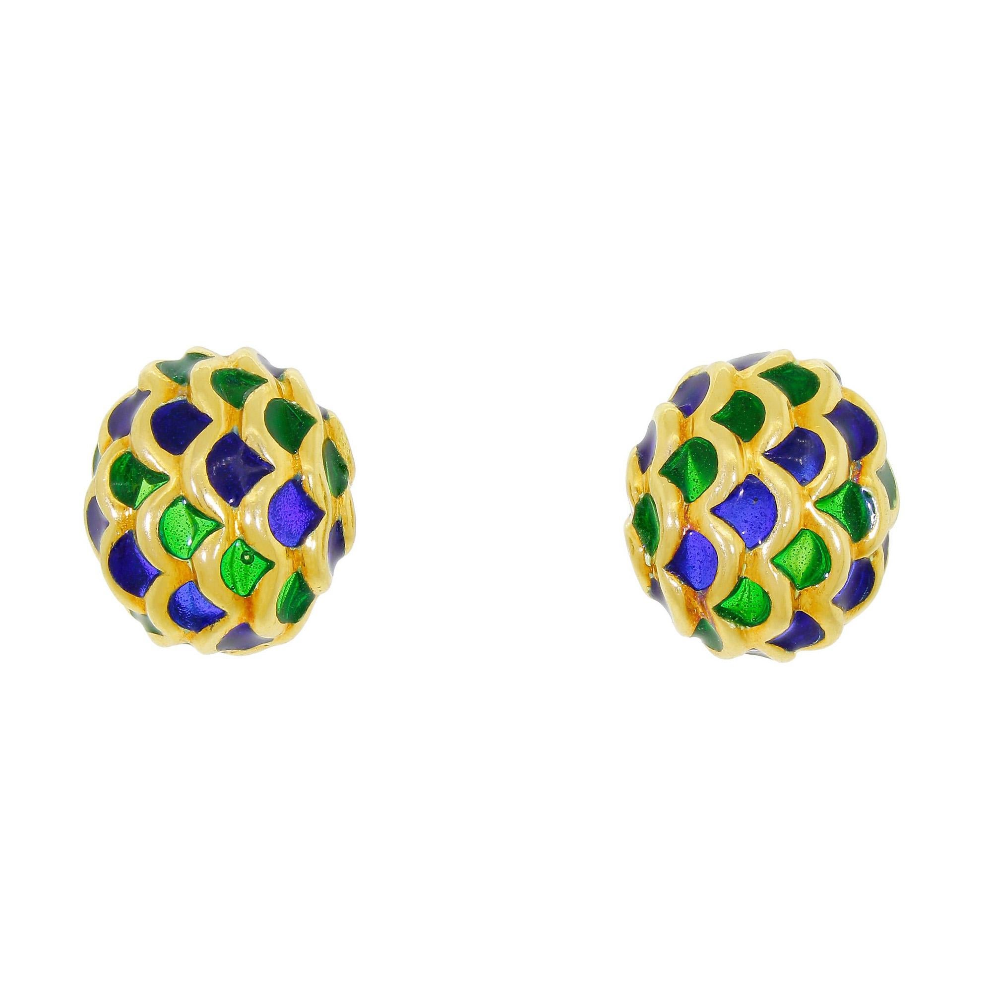 This is an elegant and very classy pair of solid 18K yellow gold plique-a-jour stained glass earrings.
These earrings are very carefully crafted, and Italian in origin. They were originally purchased in Venice at a couture jewelry store many years