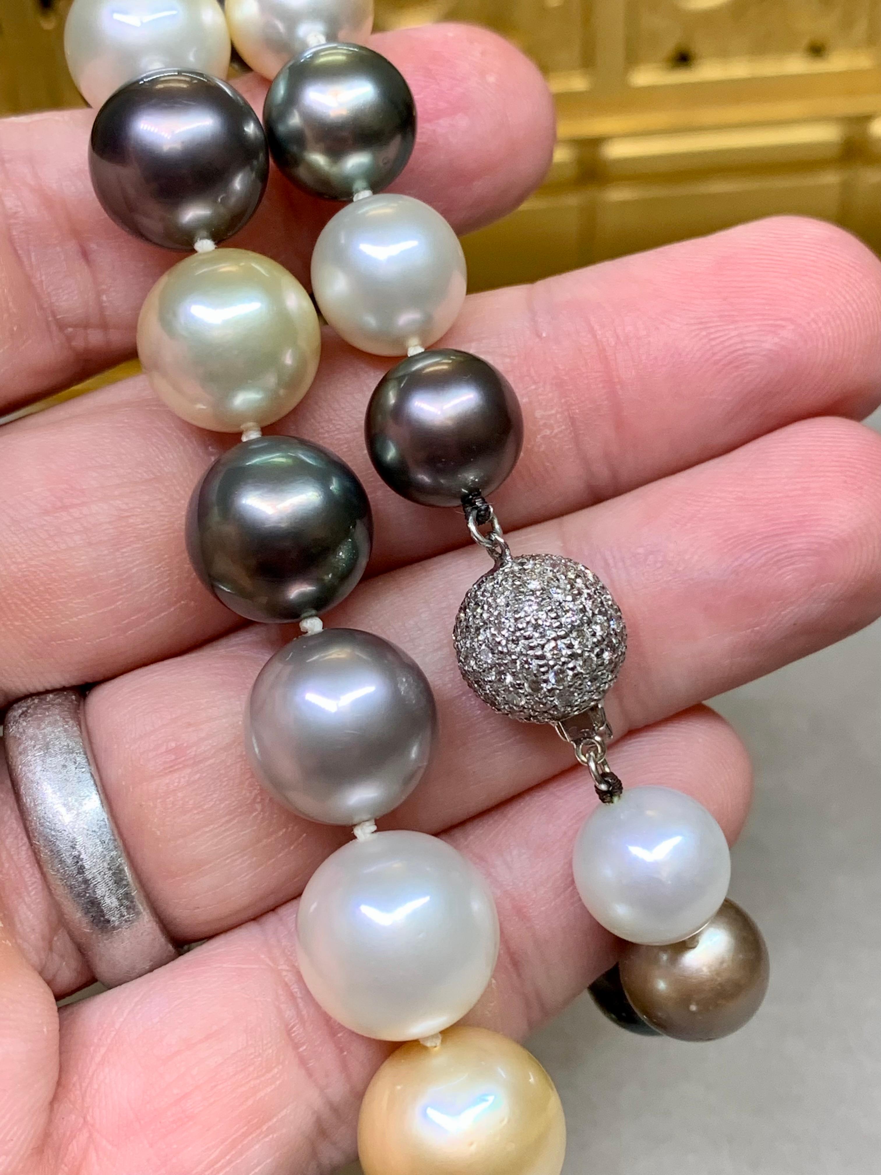 Estate 18K Südsee mehrfarbige Perle Strang Pavé Diamant Ball Clasp 14mm 18