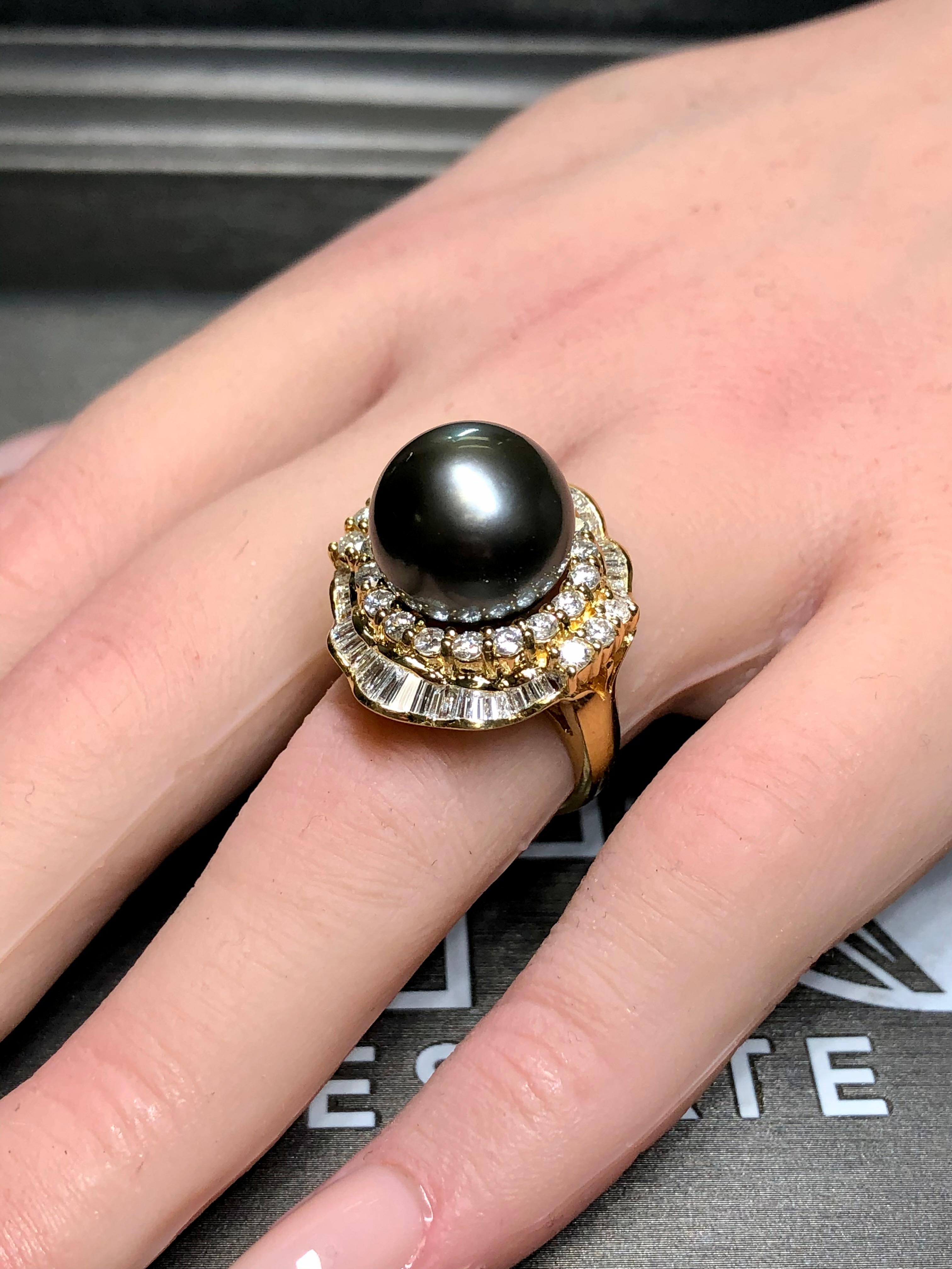 Estate 18K Perla de Tahití Baguette Ronda Anillo de Cóctel de Diamantes 2.50cttw 12.80mm en Bueno estado para la venta en Winter Springs, FL