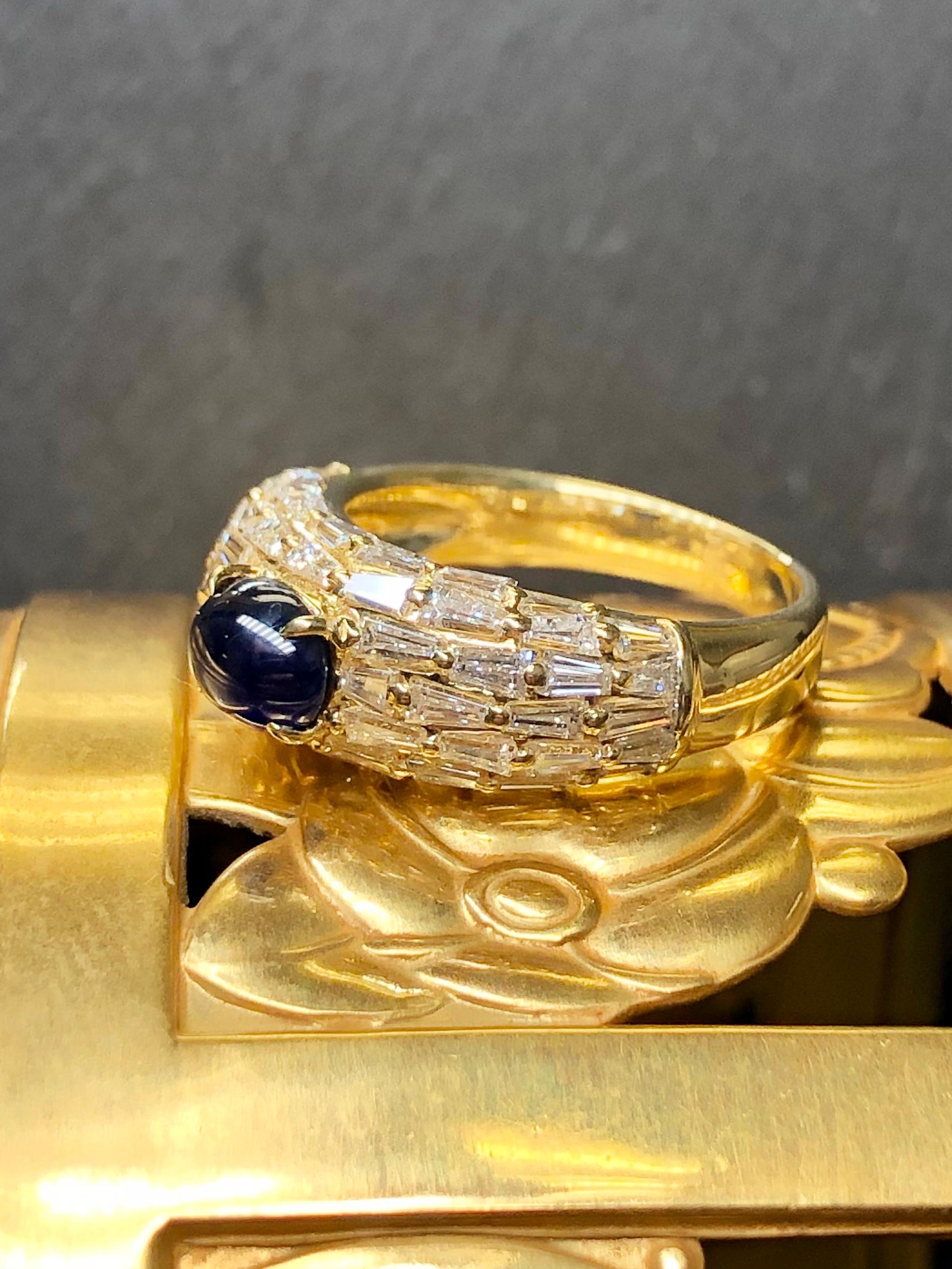 Contemporary Estate 18K Tapered Baguette Cabochon Sapphire Cocktail Ring 3.90cttw Sz 6 For Sale