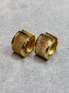 Orecchini a forma di gambero largo testurizzato Estate 18K di Yvel - Ethiopia Collection'S