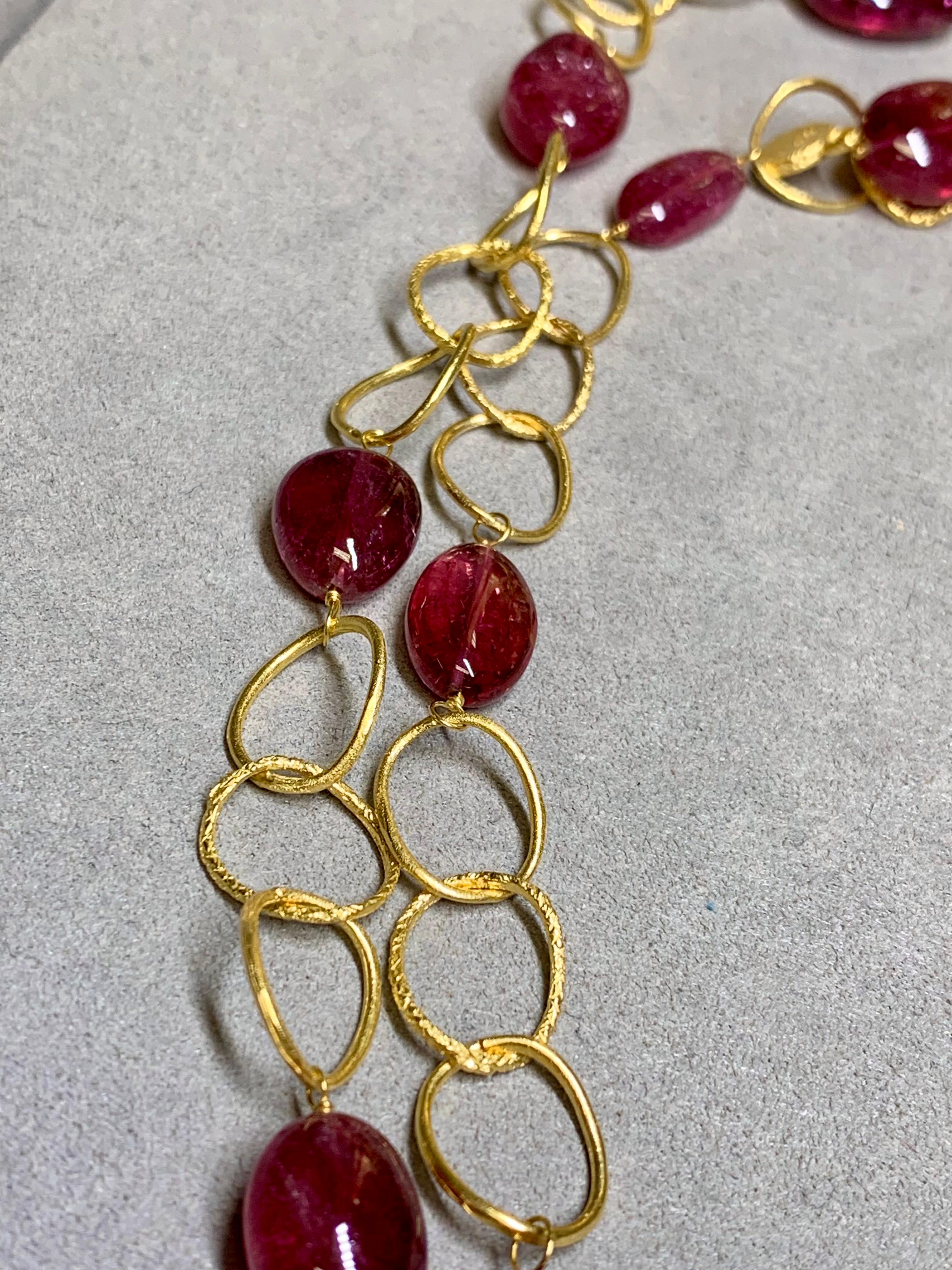 Oval Cut Estate 18K Tumbled Tourmaline Textured Oval Link Opera Length Necklace 34” 110ct For Sale