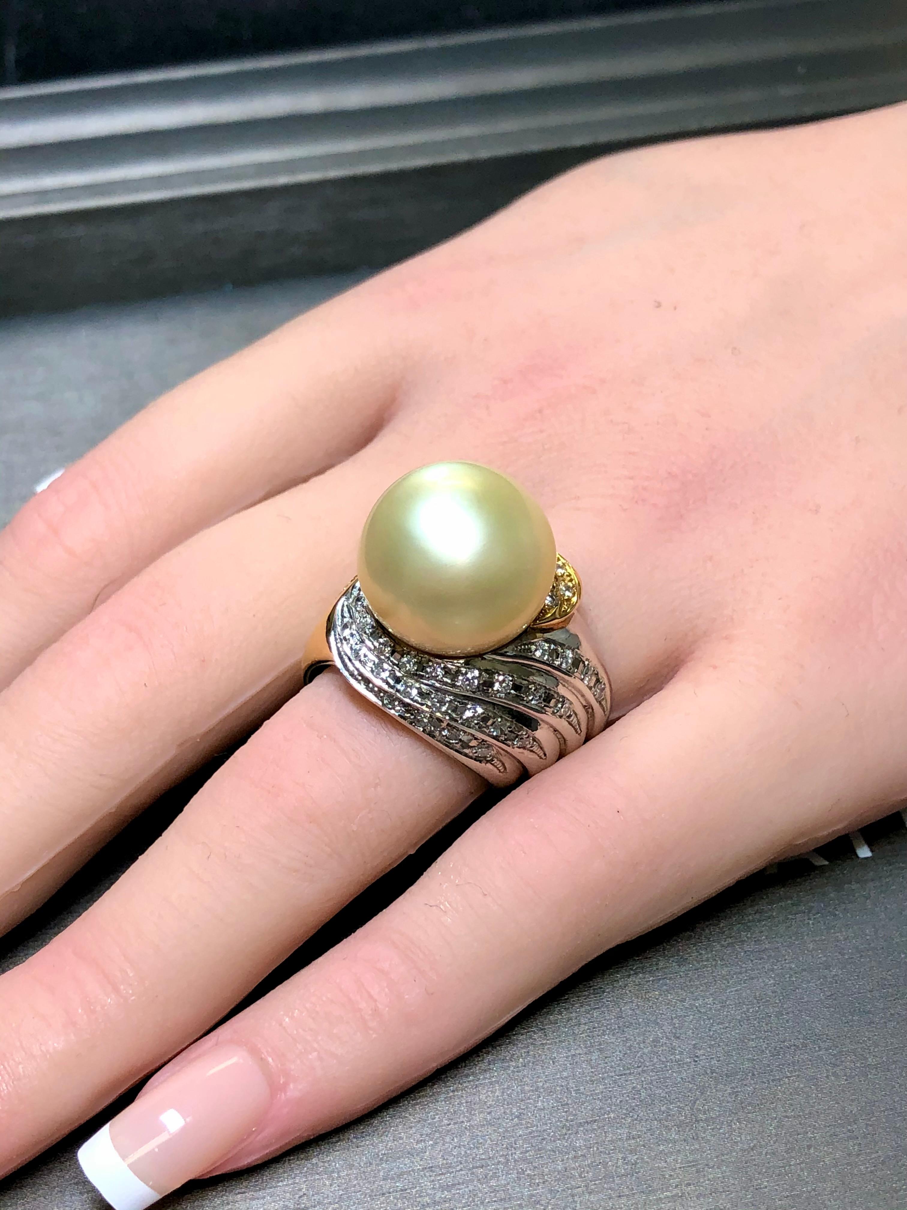 Estate 18K Two Tone Diamond Gold South Sea Pearl Cocktail Ring 16.30mm  Sz 7 For Sale 1
