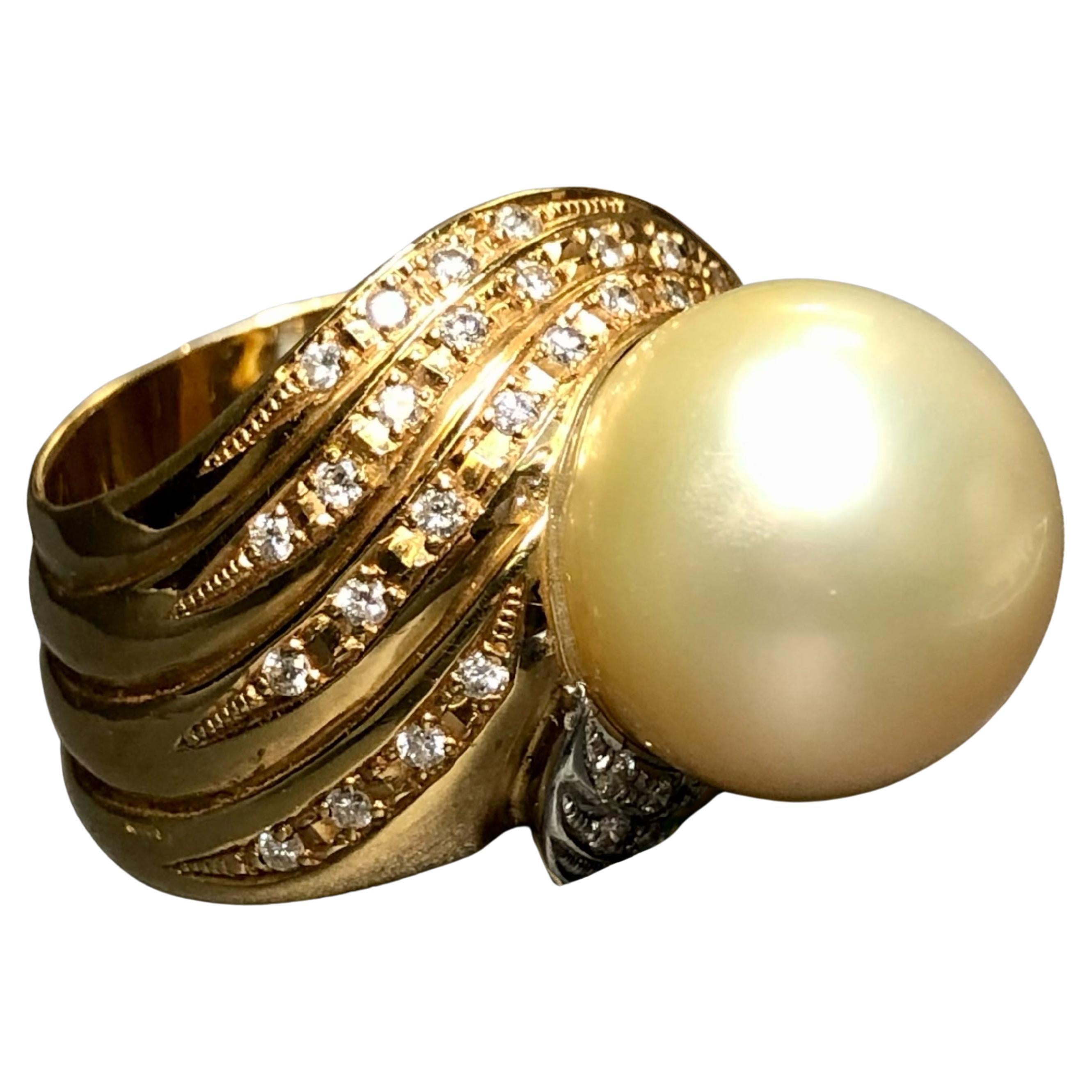 Estate 18K Two Tone Diamond Gold South Sea Pearl Cocktail Ring 16.30mm  Sz 7