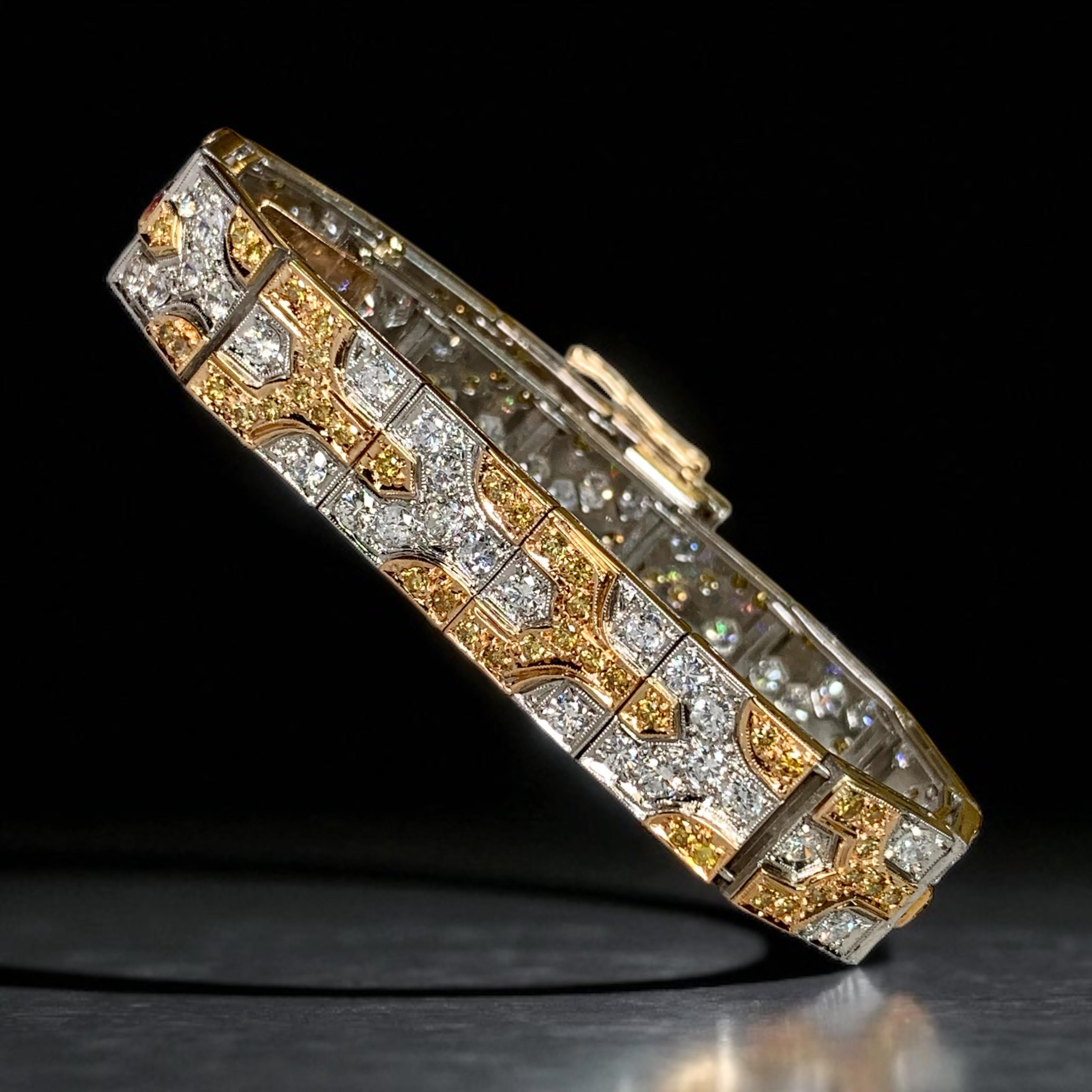 Estate 18K zwei Ton weiß Fancy gelb Diamant breite flache Linie Armband 10ctw im Angebot 5