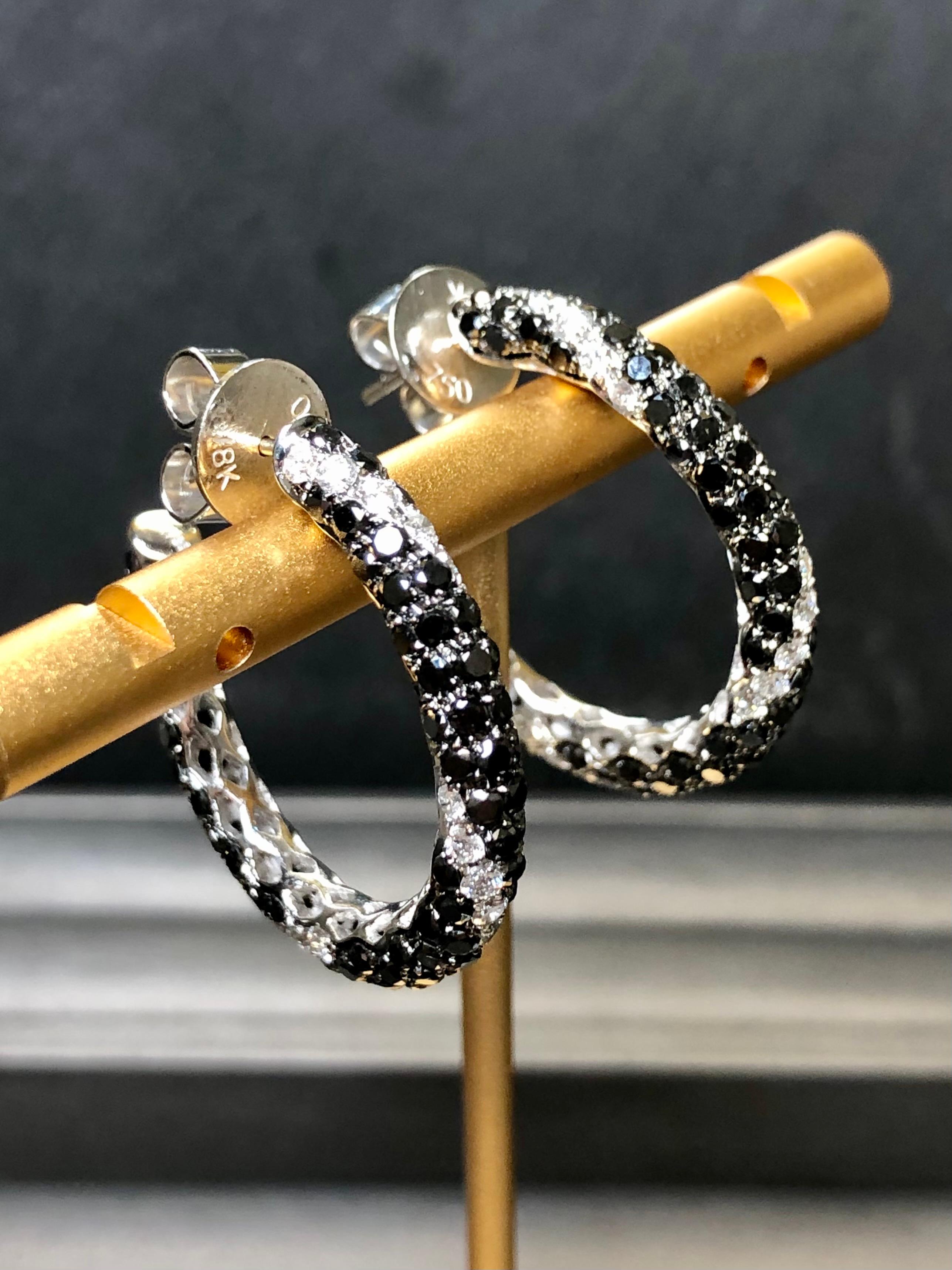 Contemporary Estate 18K White Black Diamond Spiral Hoop Earrings 5.43cttw  For Sale