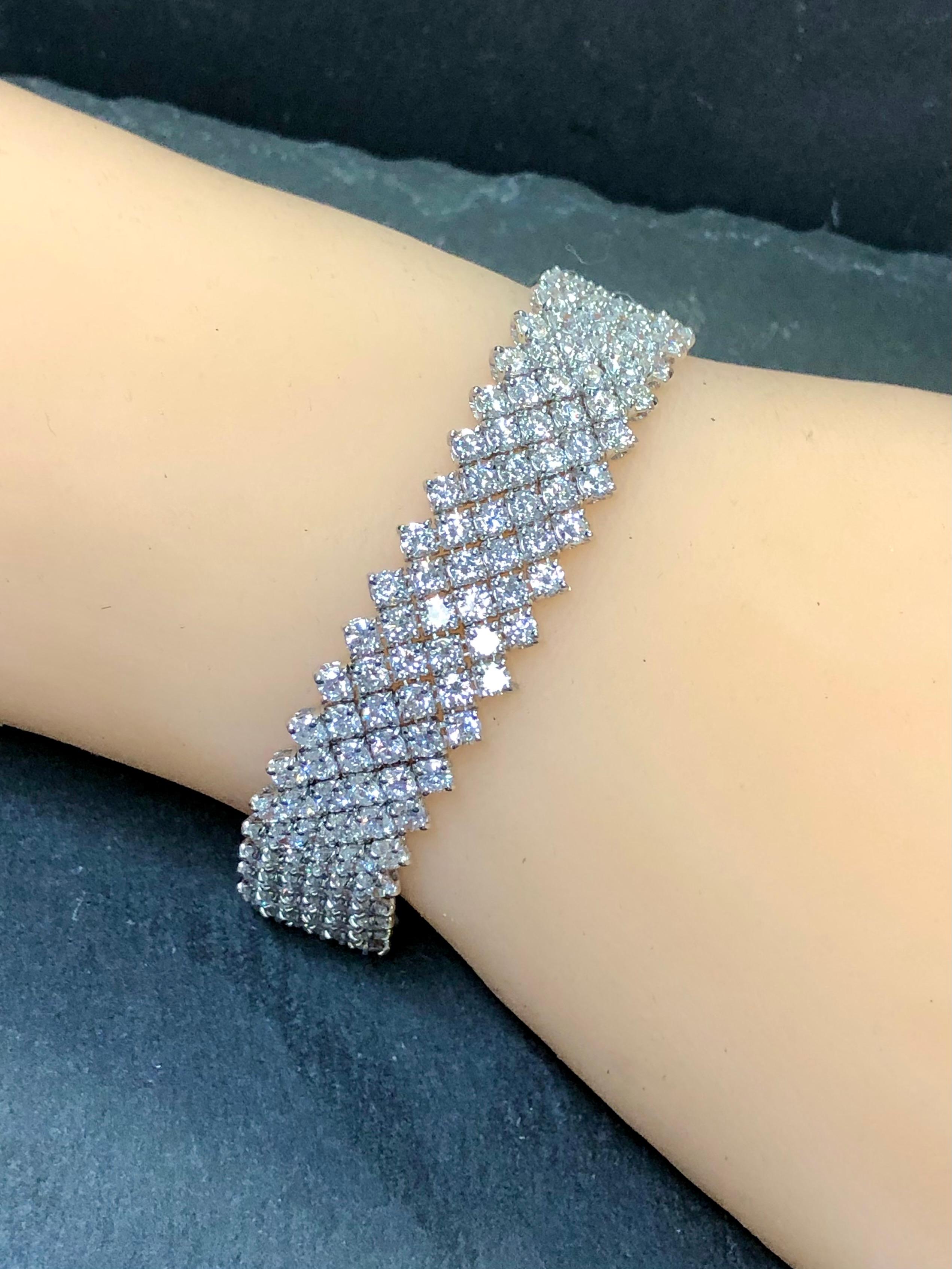 Estate 18k White Diamond Wide Flexible Cocktail Bracelet 23.10cttw For Sale 5