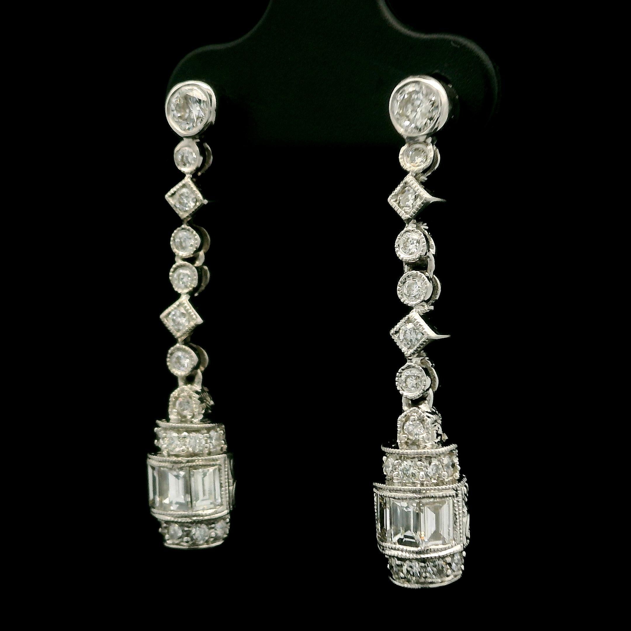 Orecchini Eleg in oro bianco 18k 1,31ctw con diamante Milgrain e pendente In condizioni ottime in vendita a Montclair, NJ