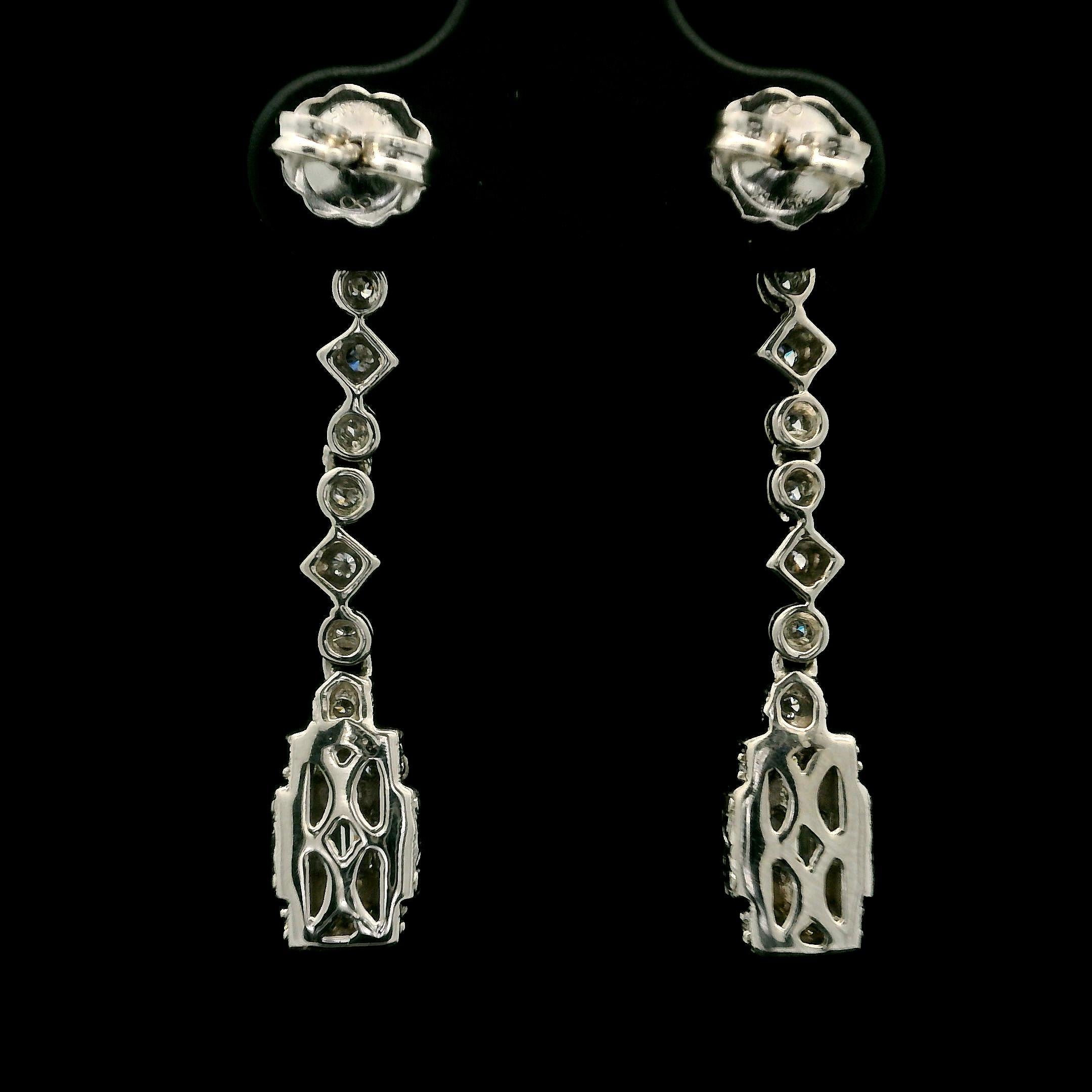 Donna Orecchini Eleg in oro bianco 18k 1,31ctw con diamante Milgrain e pendente in vendita