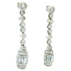 Elegantes Pendientes Colgantes de Oro Blanco de 18 quilates con Diamantes Milgrain de 1,31 quilates