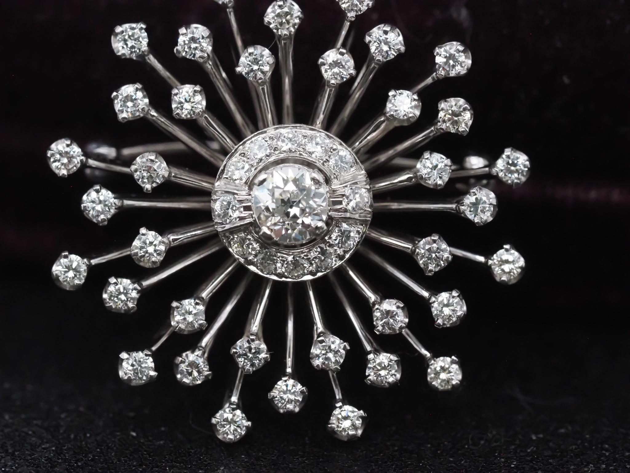 Estate 18K White Gold 2.00cttw Diamond Spray Pendant & Brooch - VHK#971 In Good Condition For Sale In Hicksville, NY