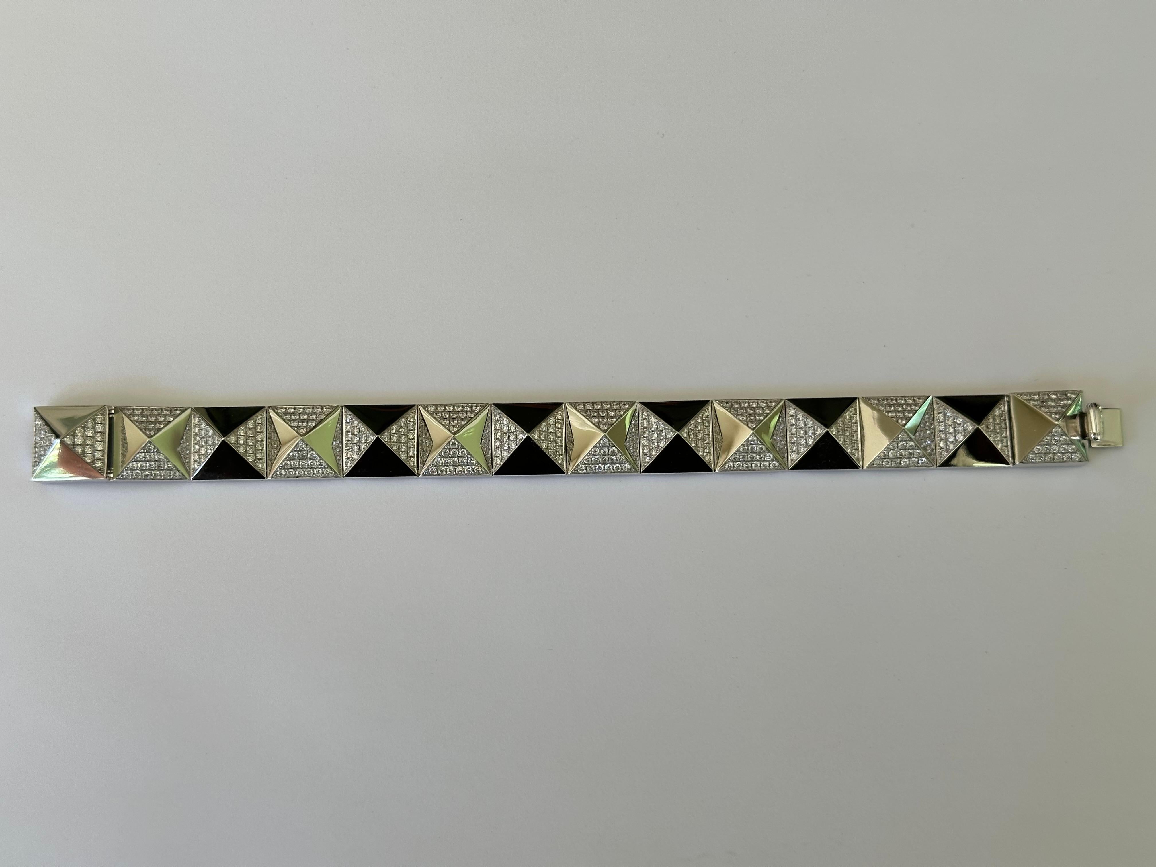 Estate 18K White Gold and Pave Diamond Pyramid Link Bracelet For Sale 5