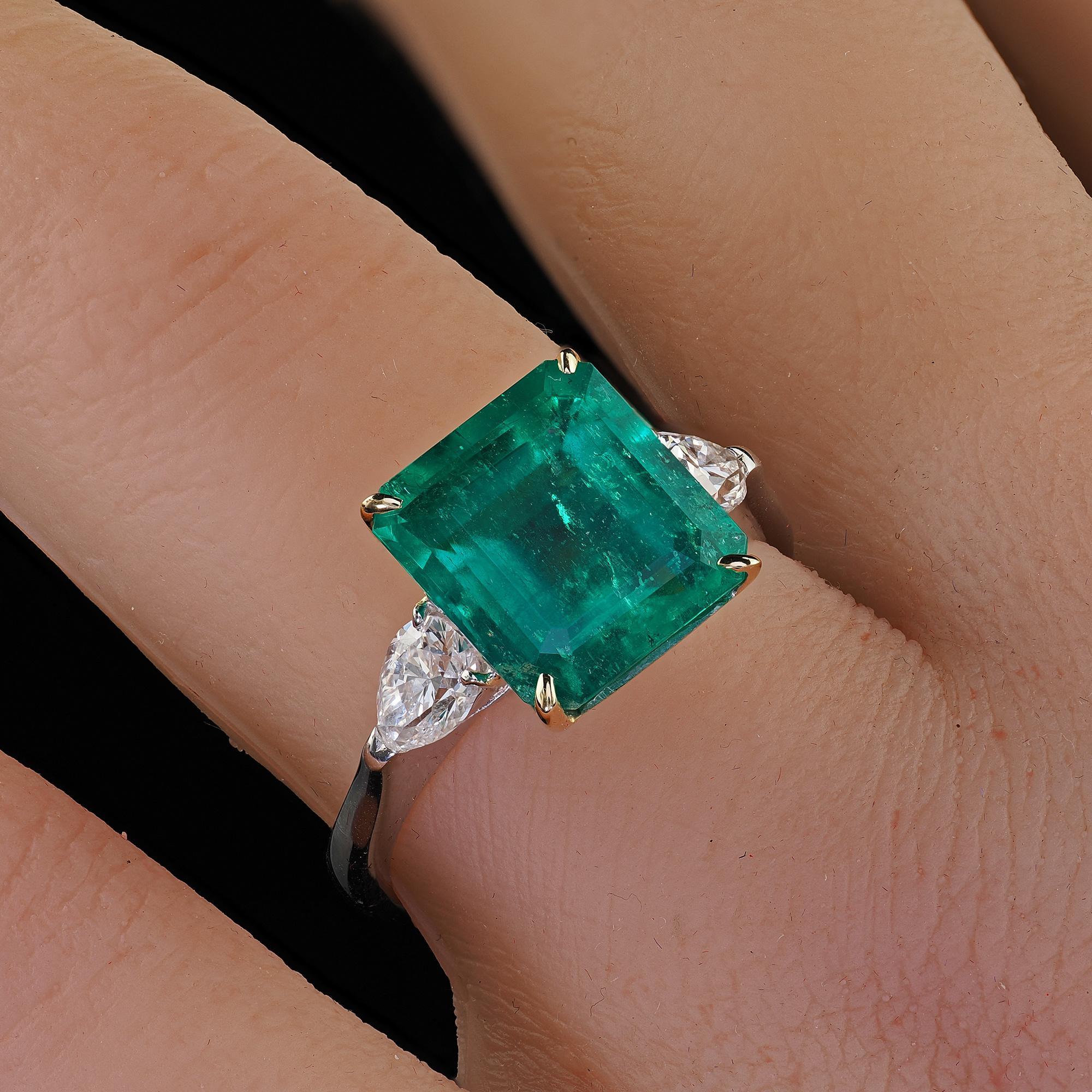 Estate 18K White Gold Colombian Emerald and Pear Diamond Engagement Ring - GIA For Sale 5
