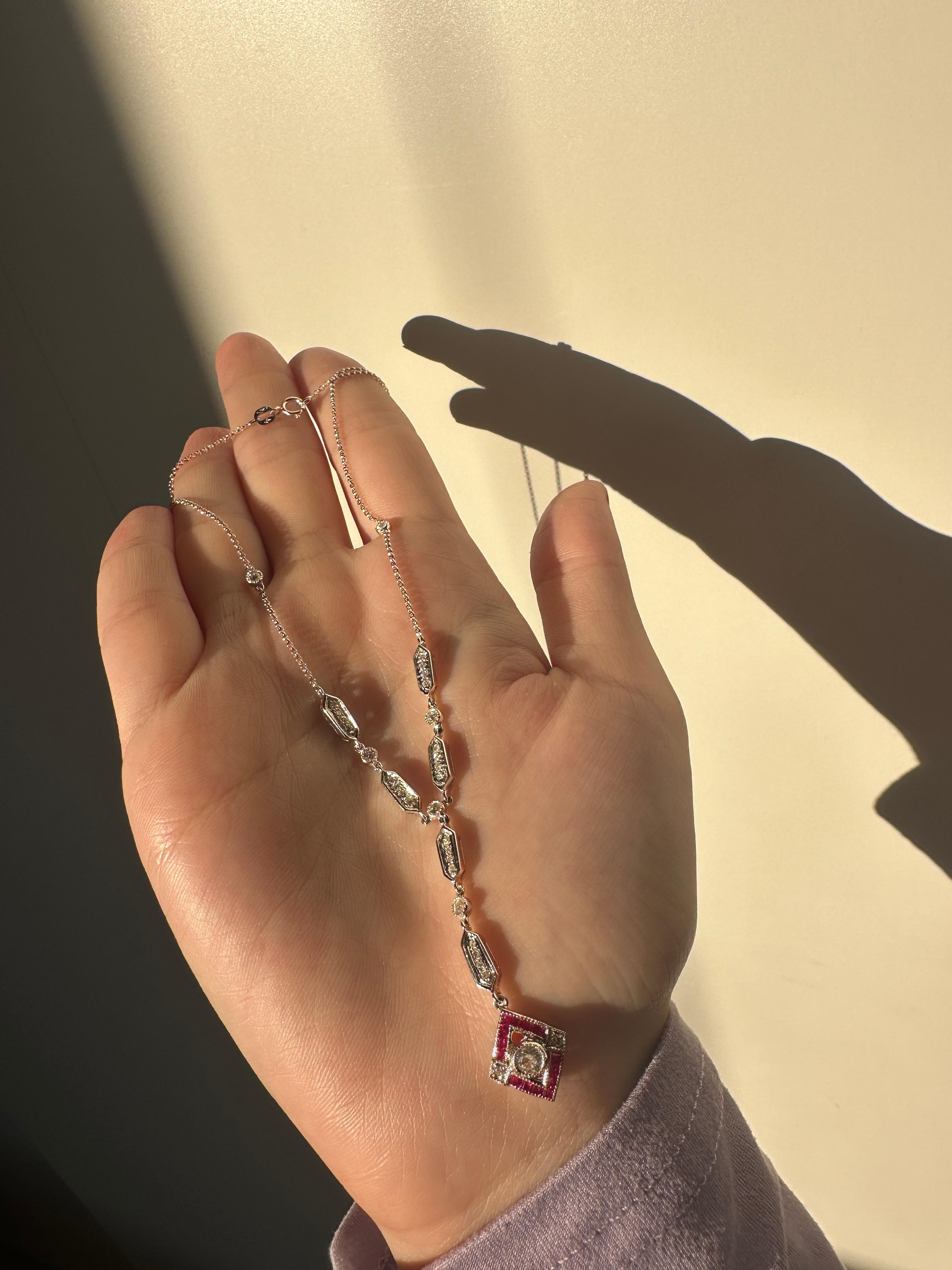 Estate Collier en Y en or blanc 18K avec diamants et rubis Pour femmes en vente
