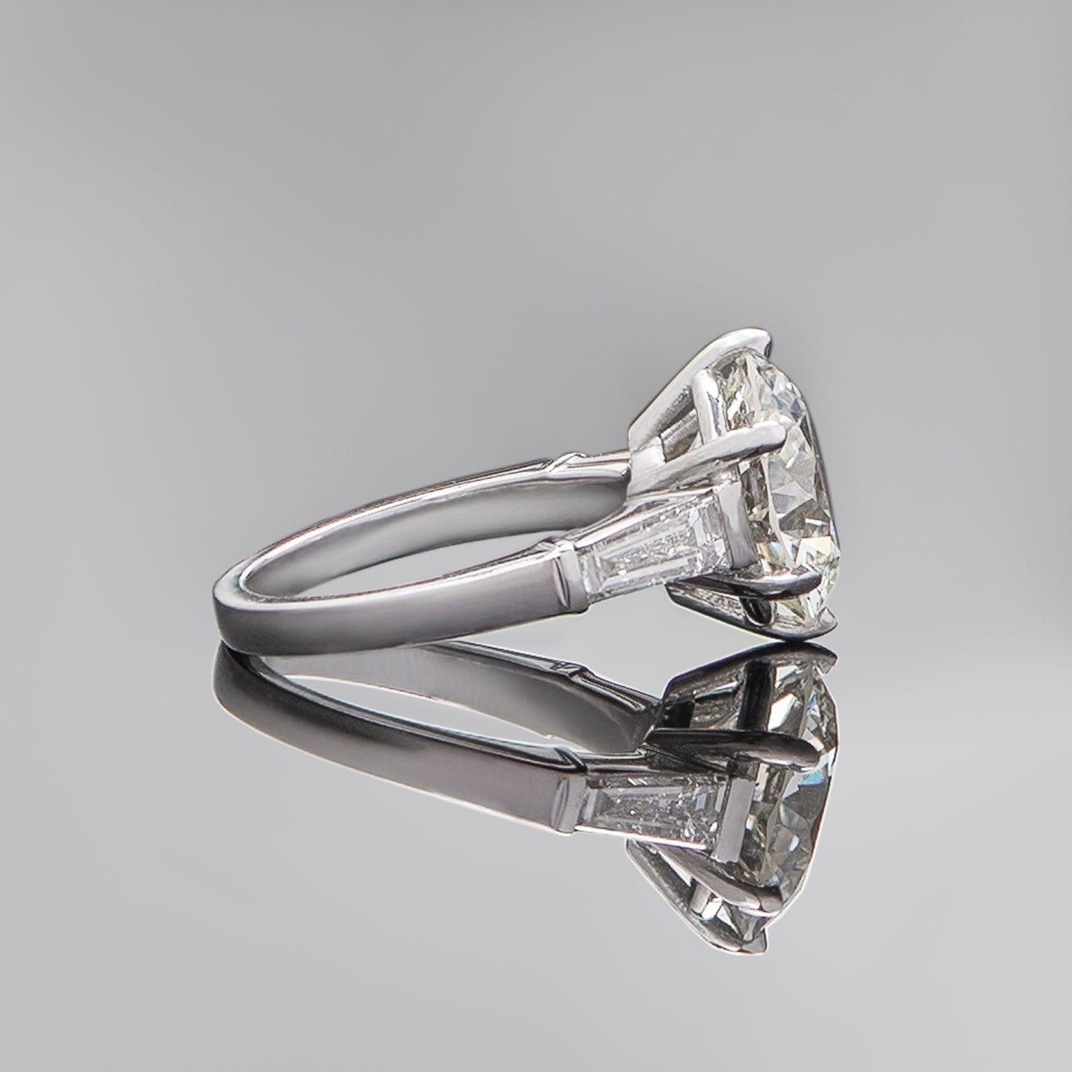 Contemporary Estate 18k White Gold Diamond Engagement Ring 5.09ct