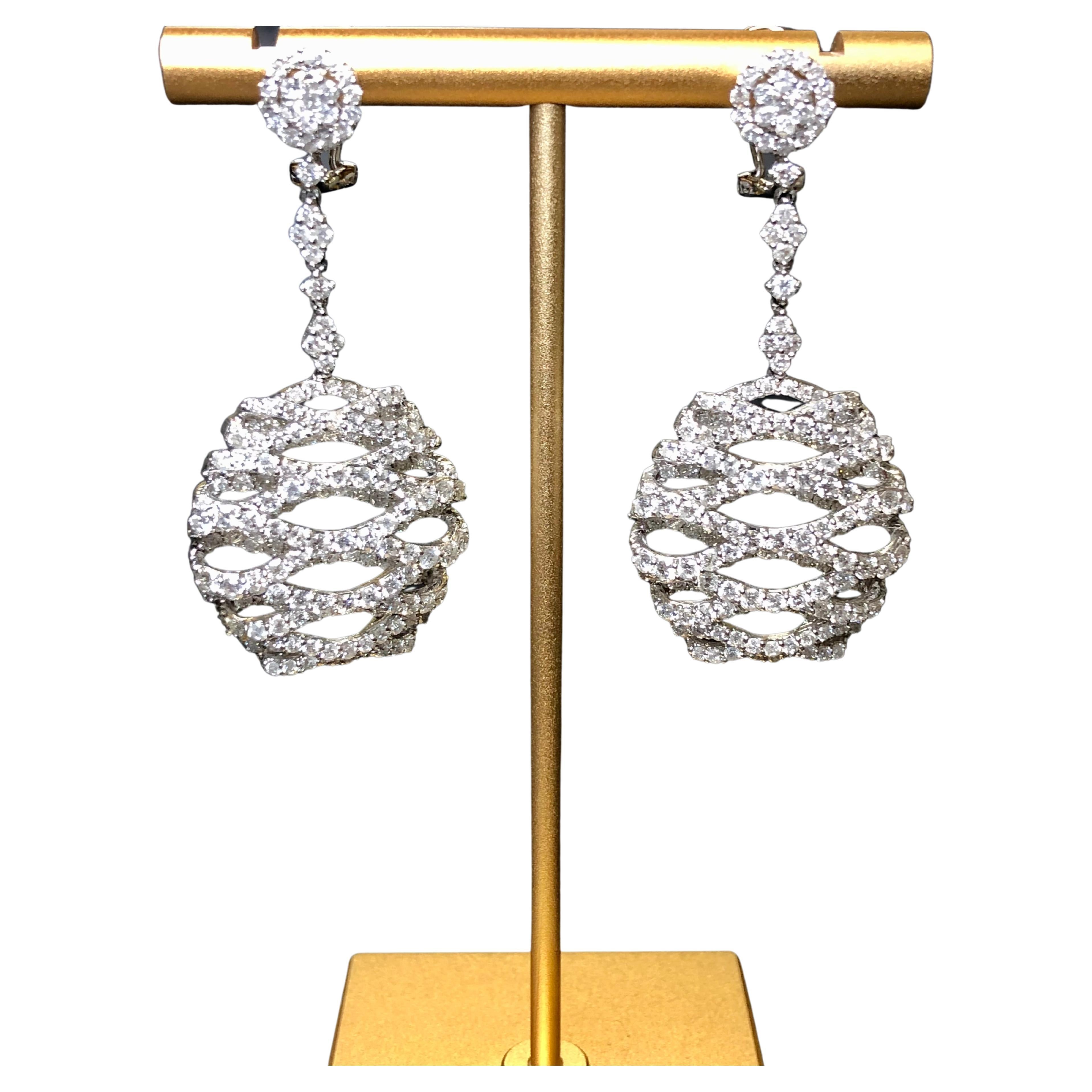 Estate 18k White Gold Diamond Honeycomb Dangle Drop Lever Back Earrings 8cttw For Sale