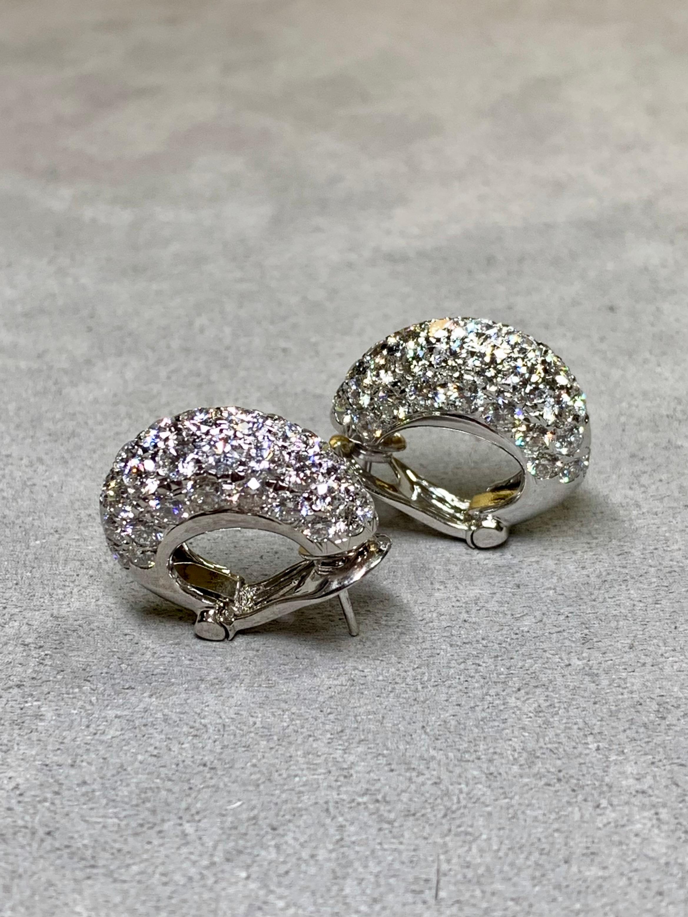 Estate 18K White Gold Diamond J Hoop Shrimp Huggie Omega Back Earrings 9.50ctw For Sale 3