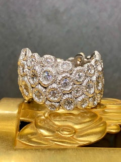 Bracelet de succession en or blanc 18 carats à larges bulles texturées, 2 cttw G Vs Taille 7