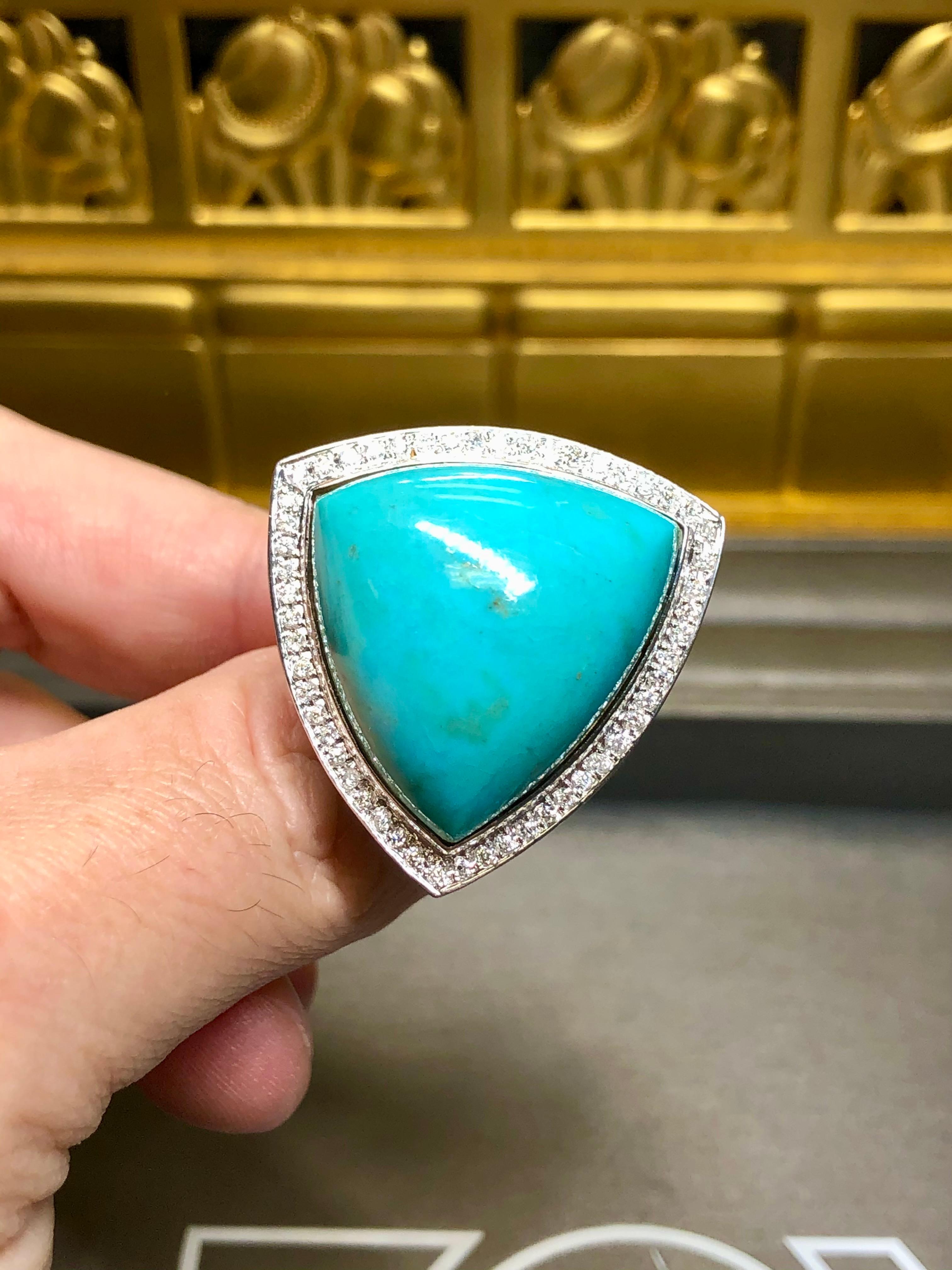 Anello da cocktail in oro bianco 18 carati LARGE Triangular Cabochon Turchese Diamond In condizioni buone in vendita a Winter Springs, FL