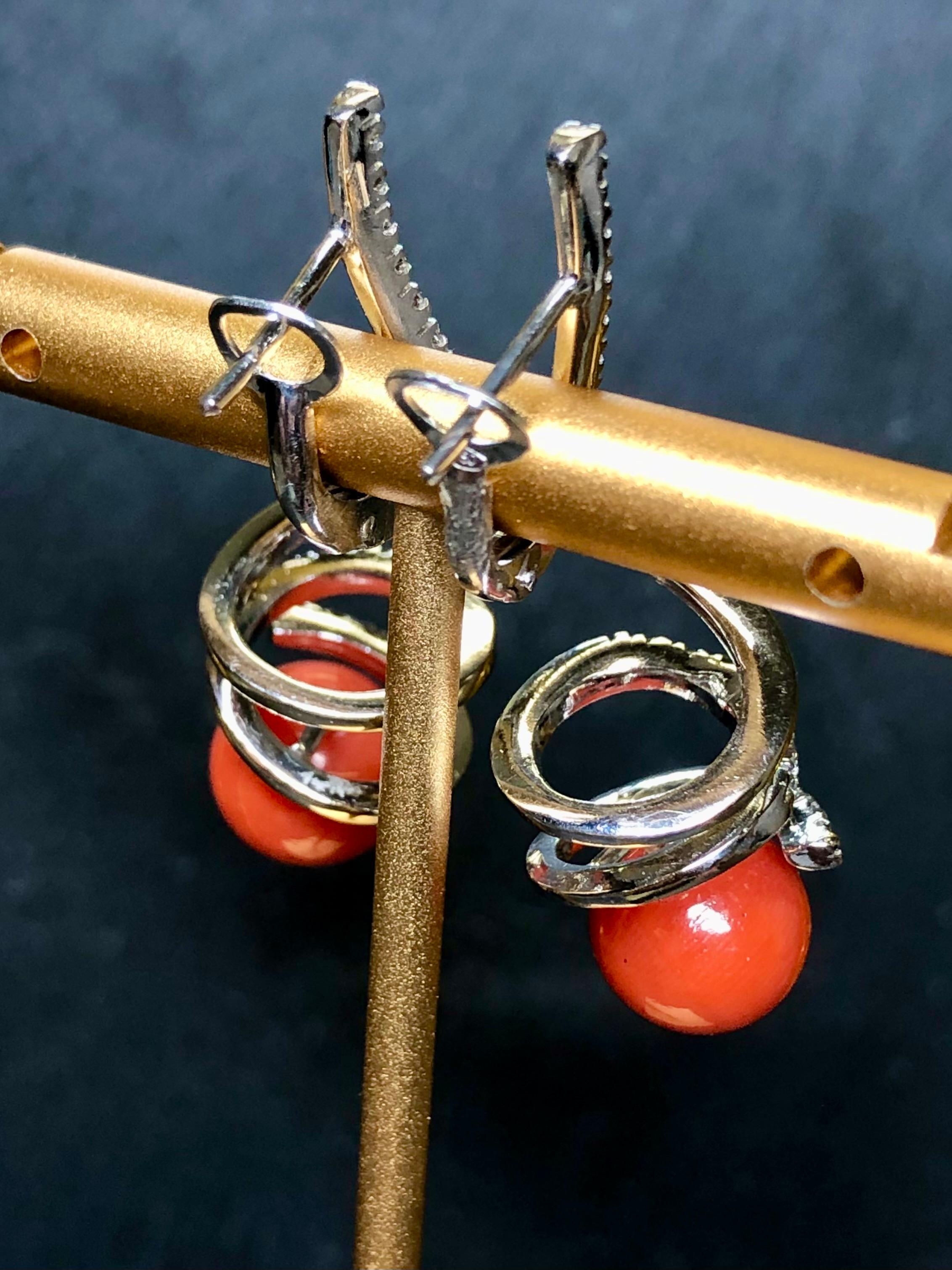 Estate 18K White Gold Red Coral Diamond Italian Omega Back ITALIAN Drop Earrings In Good Condition For Sale In Winter Springs, FL