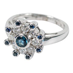 Estate 18k Weißgold runden blauen Saphir & Diamant Floral Cluster Cocktail Ring