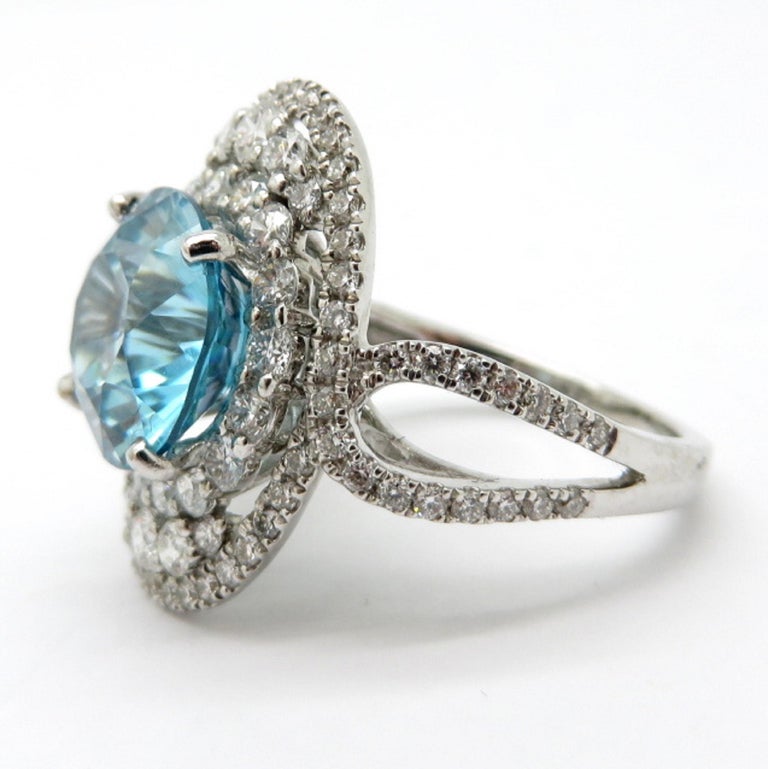 Estate 18 Karat White Gold Round Blue Zircon and Diamond Fashion Ring ...