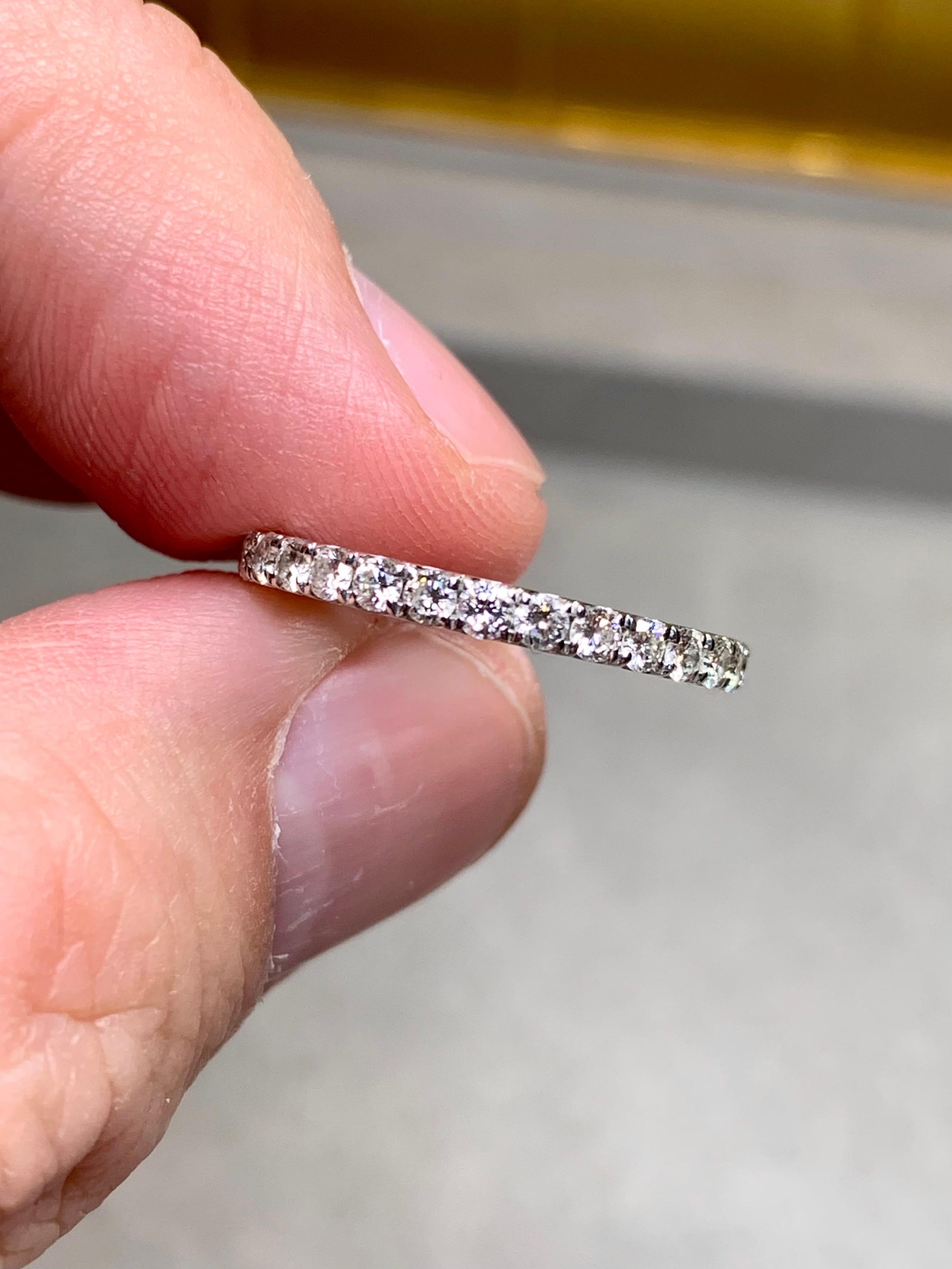 Estate 18K White Gold Round Diamond Eternity Band 2.15mm 1.20ctw G Vs Sz 5.75 In Good Condition For Sale In Winter Springs, FL