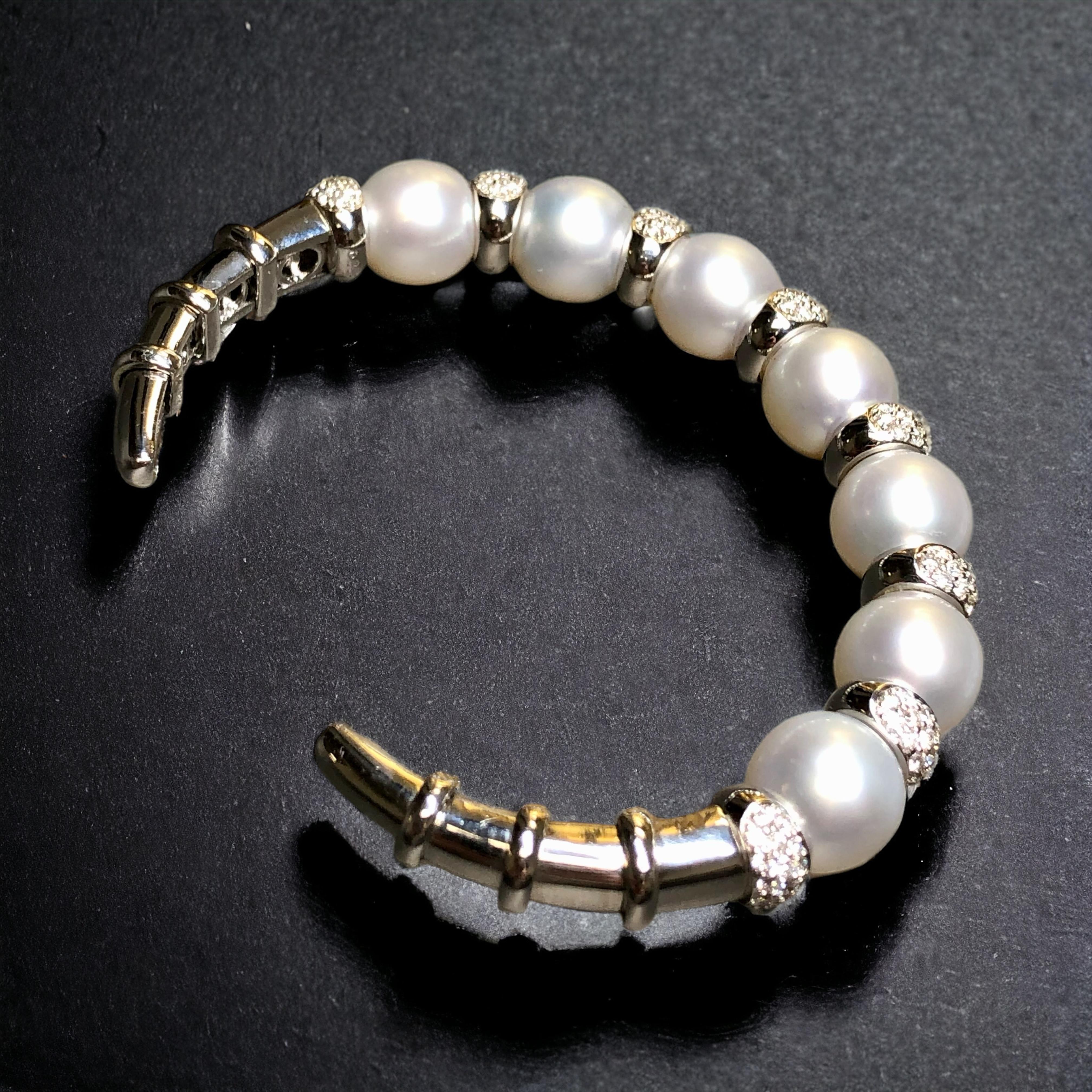 Contemporary Estate 18K White Gold South Sea Pearl Diamond Cuff Bracelet 7” For Sale