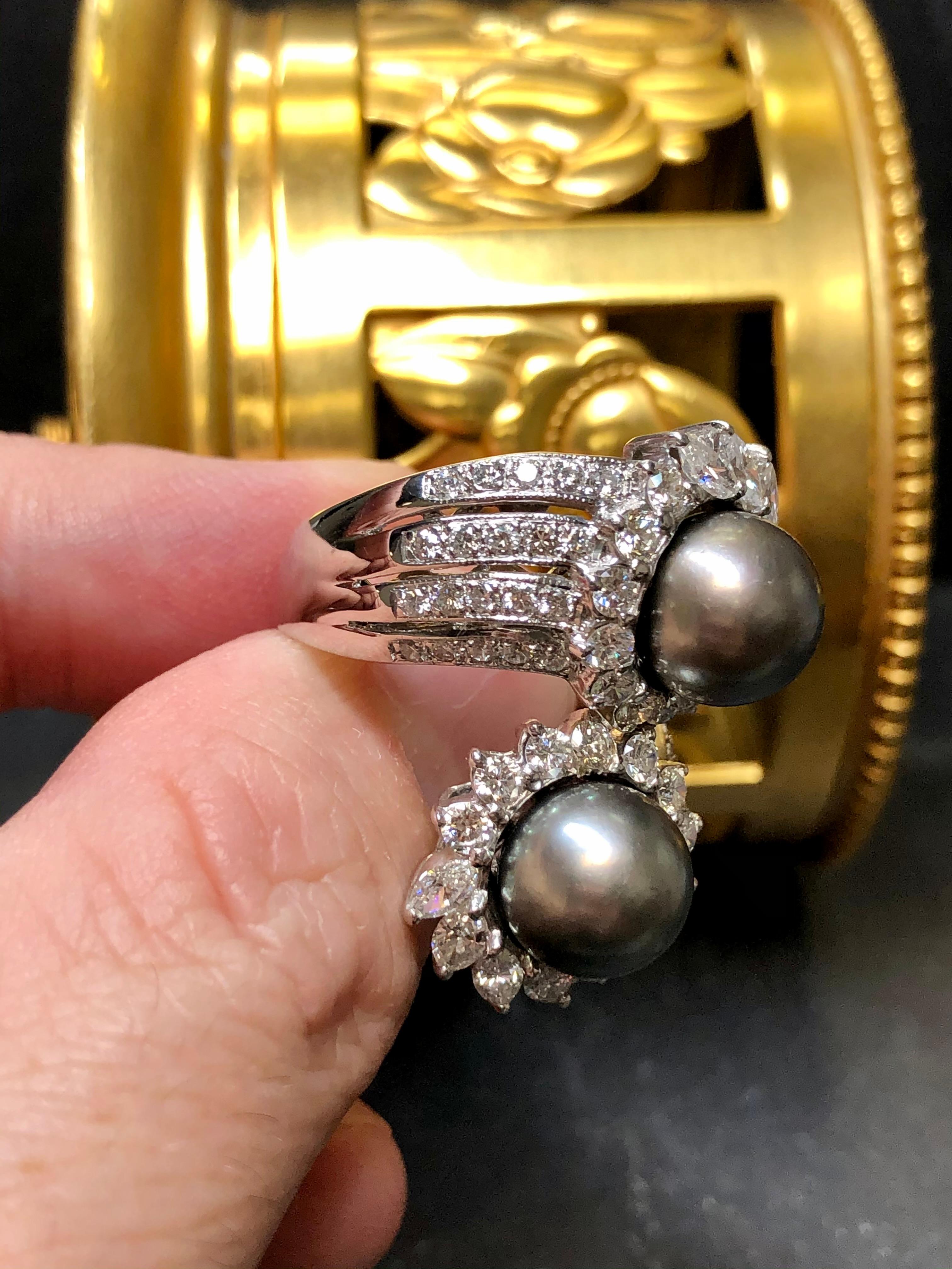 Estate 18K White Gold Tahitian Pearl Diamond Large Bypass Cocktail Ring G Vs In Good Condition For Sale In Winter Springs, FL
