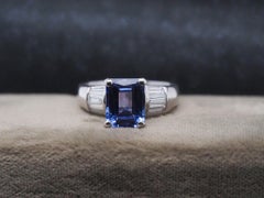 Estate 18K White Gold Tanzanite and Diamond Ring - VHK#304a